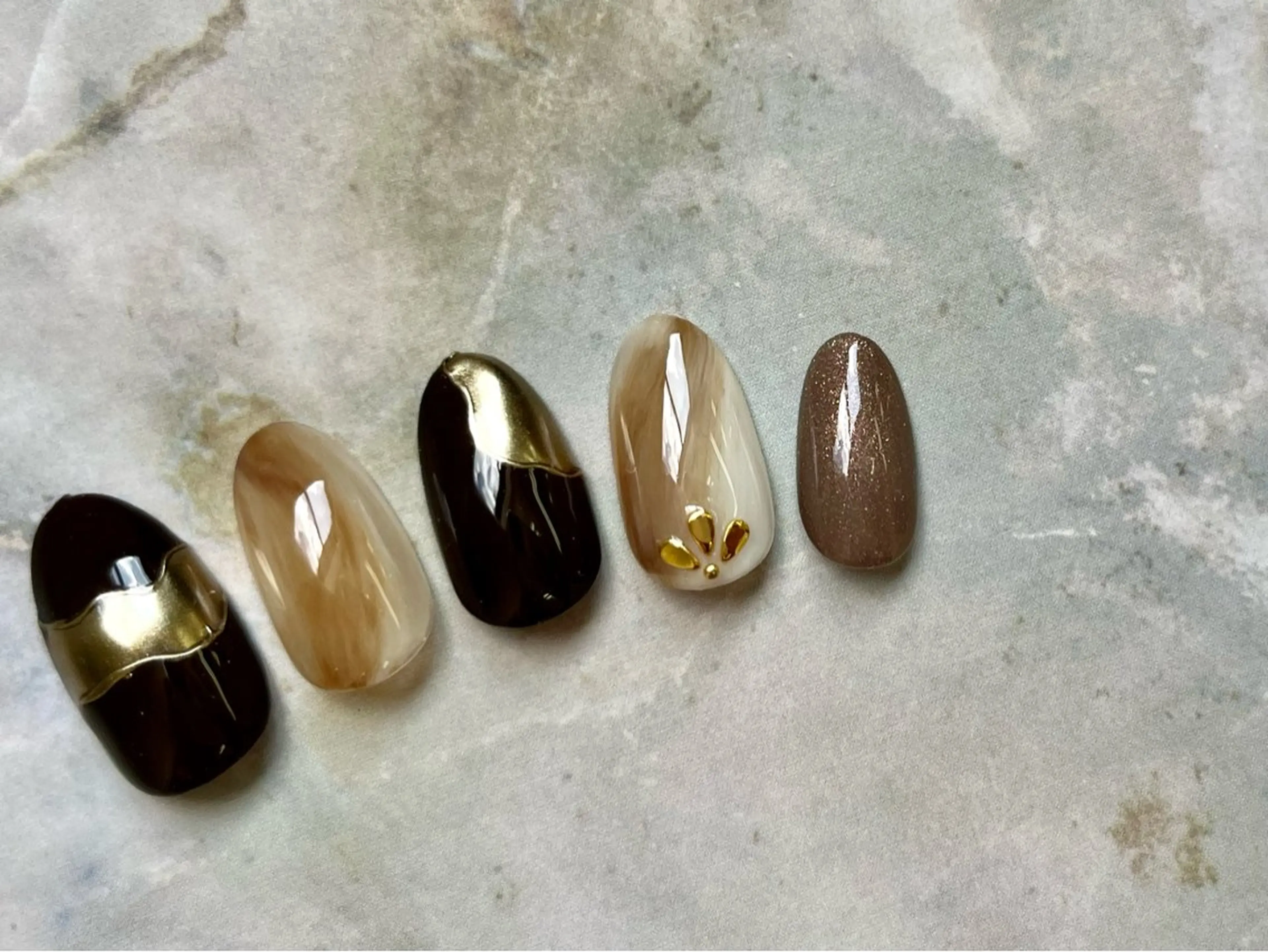 ネイル Trusty新小岩 杉山のネイルデザイン