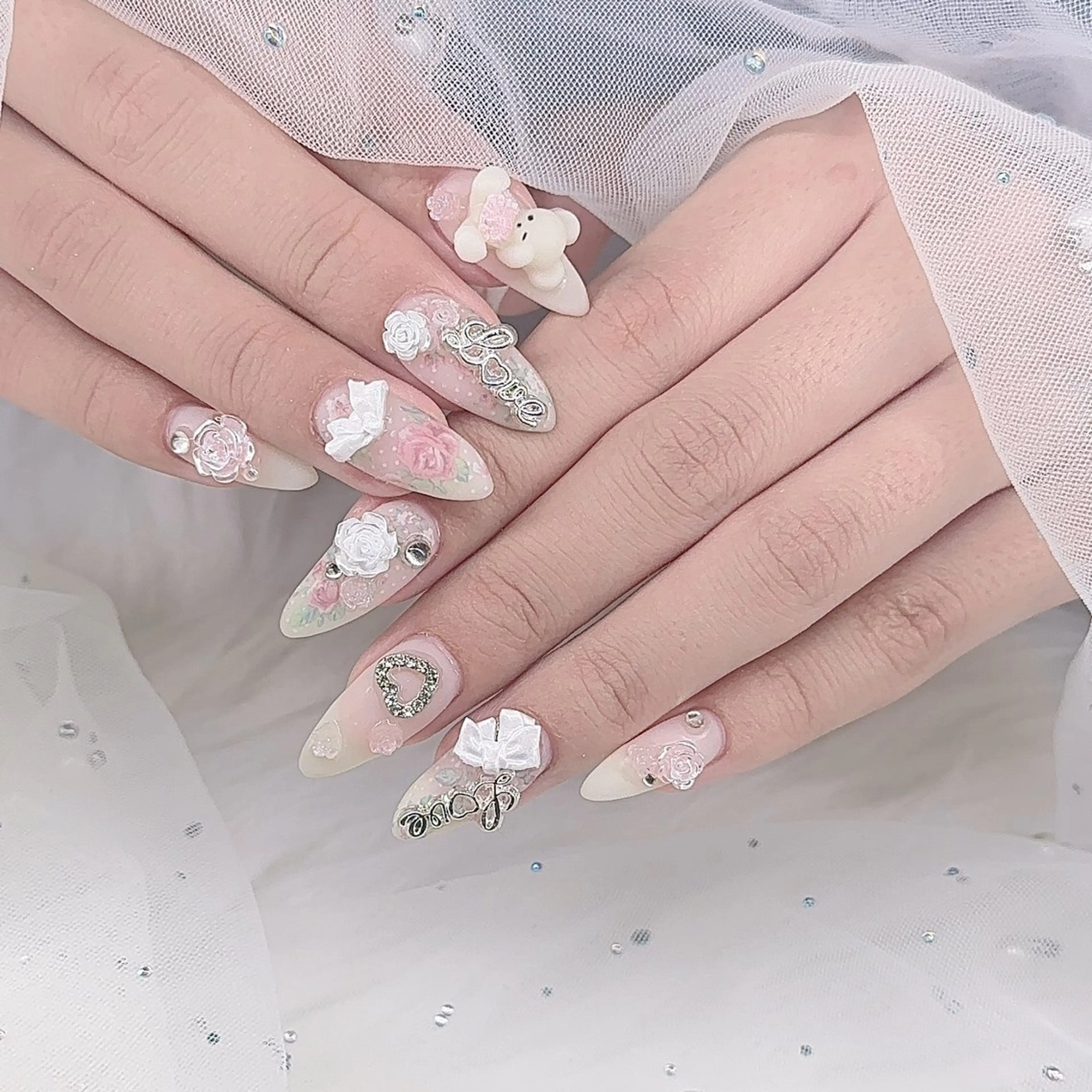 ネイル R.J.S⌘nail所属・R.J.S⌘ nailのネイルデザイン
