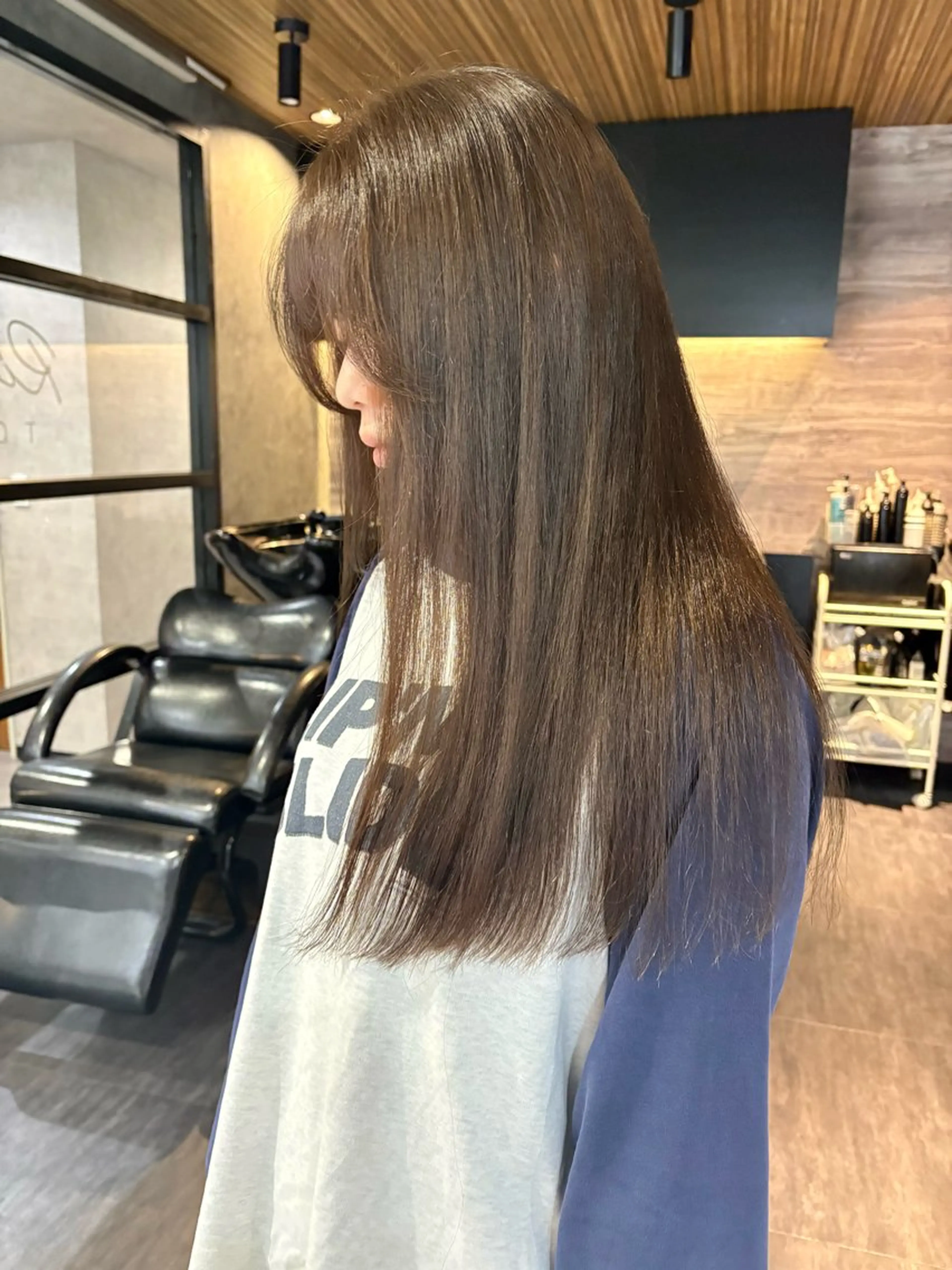 ロング ヘアカラー レイヤーカット/韓国 /艶髪/ダブルカラーのヘアスタイル