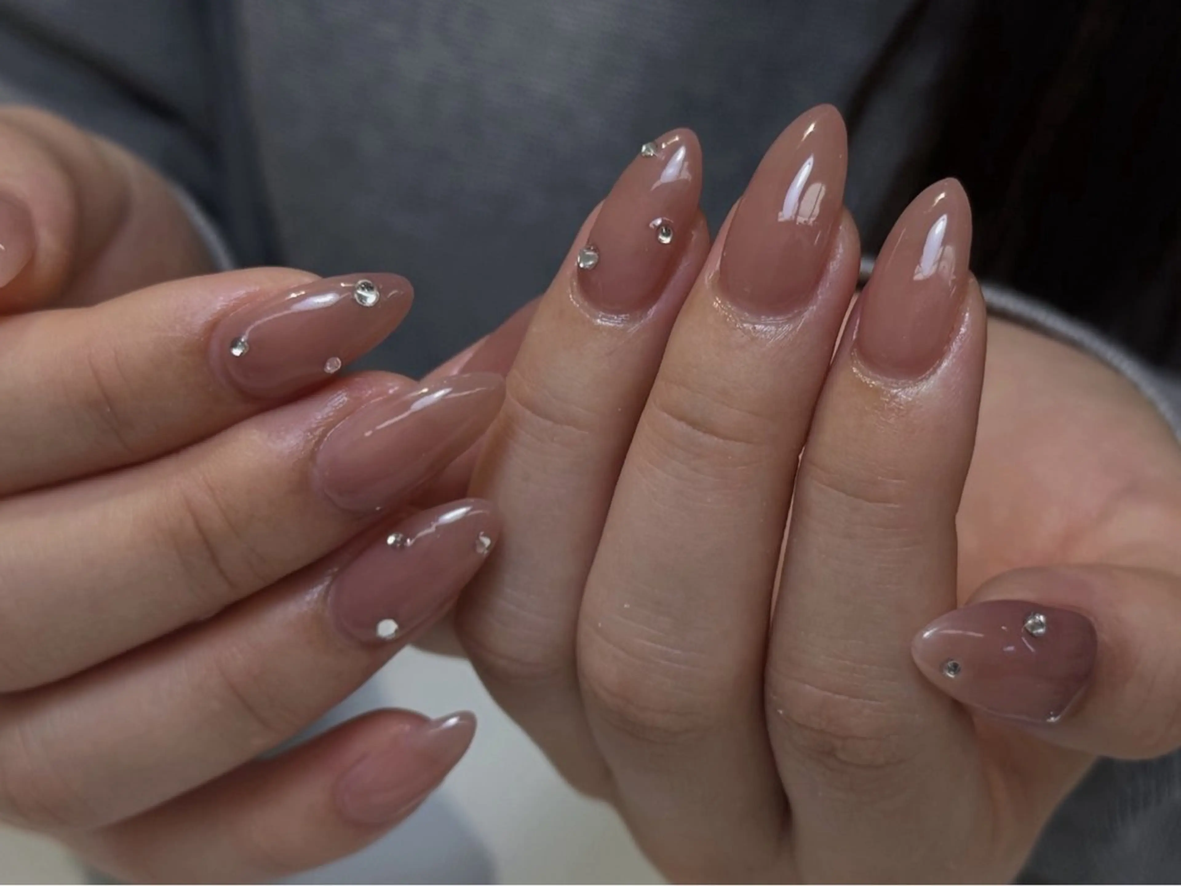 ネイル チークネイル フレンチネイル 韓国ネイル マグネットネイル 持ち込み ハンドネイル Hi nail🎀 池袋kozueのネイルデザイン