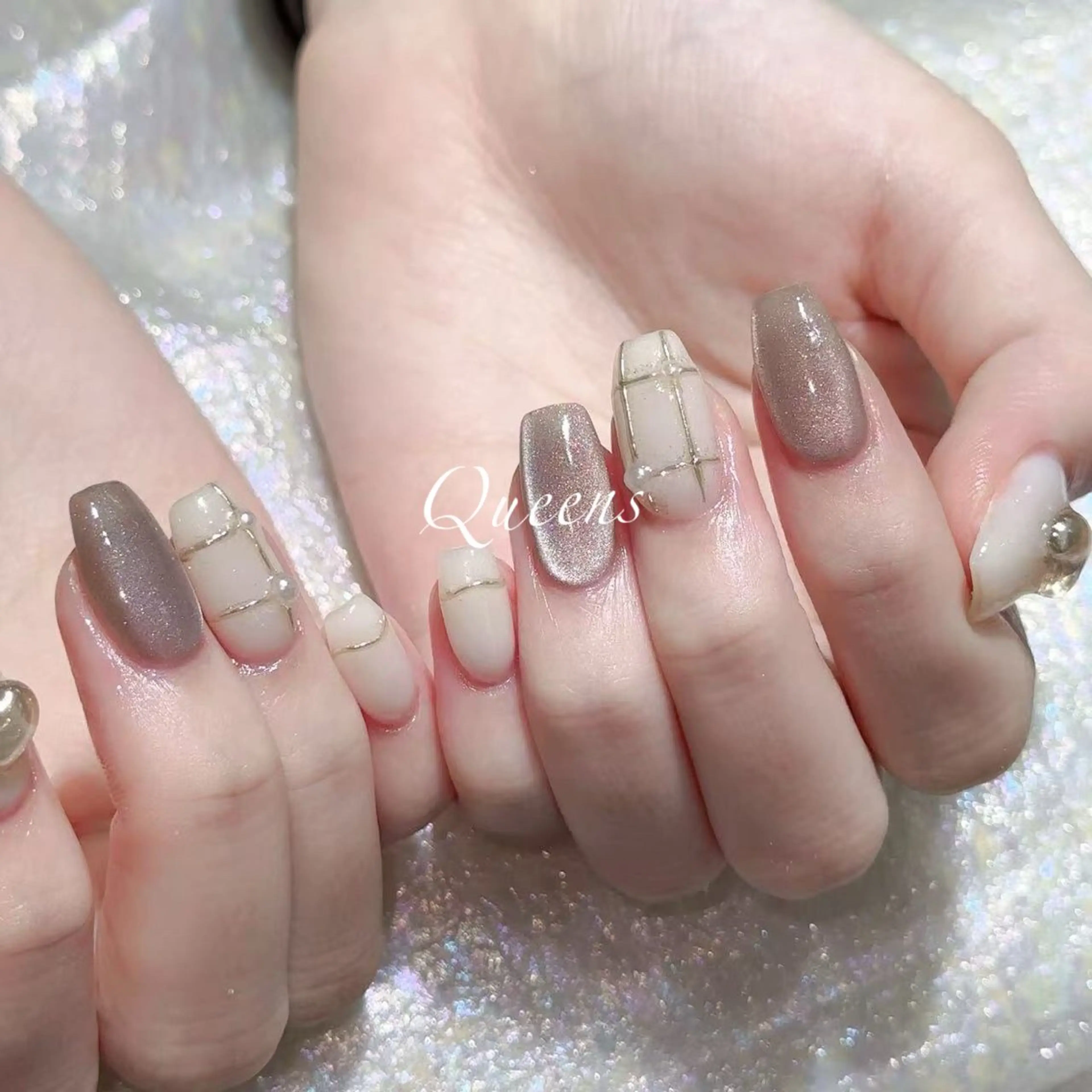 ネイル ハンドネイル Queens テイのネイルデザイン
