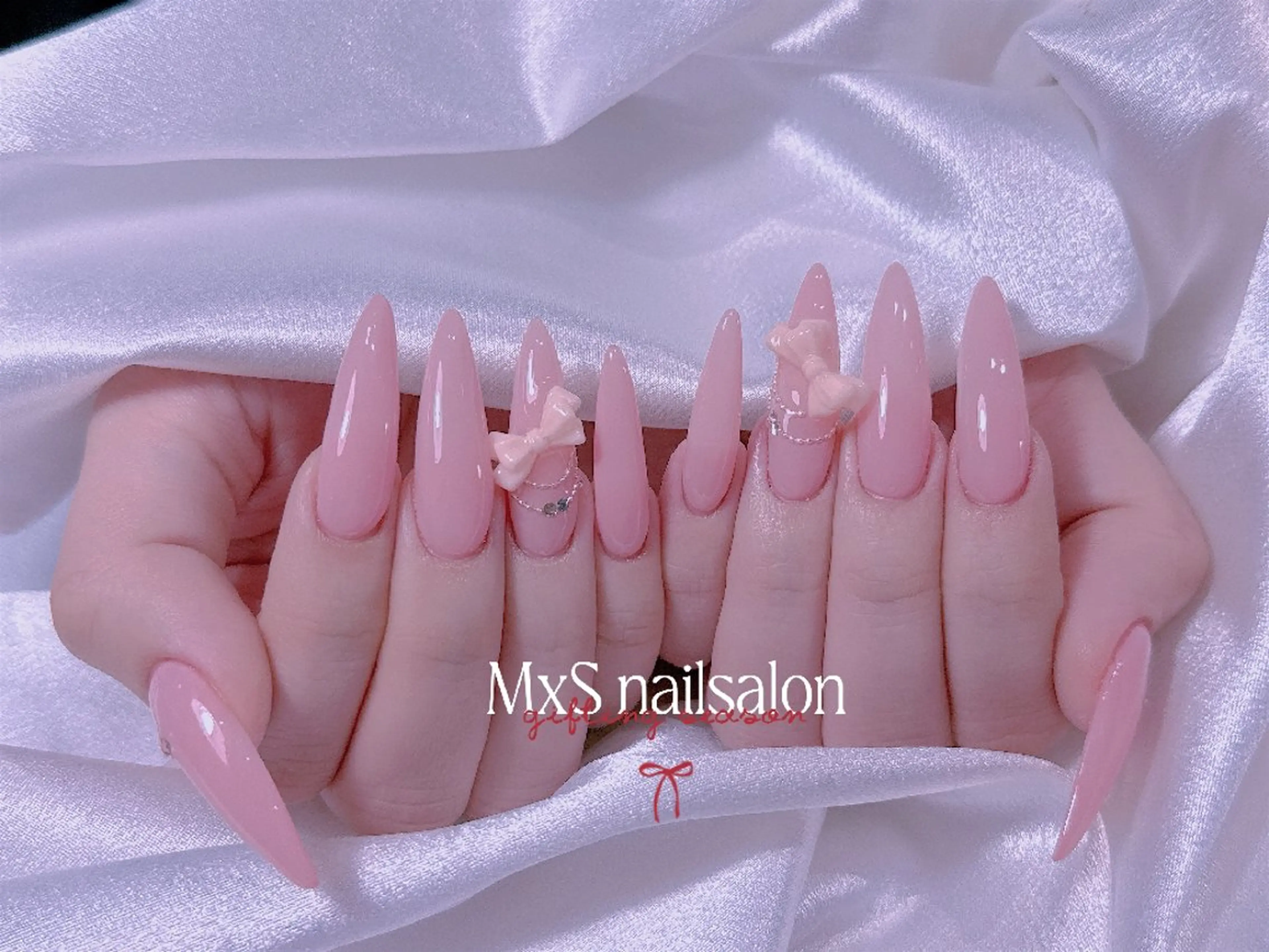 ネイル ハンドネイル ハンドケア MxS リィリィのネイルデザイン