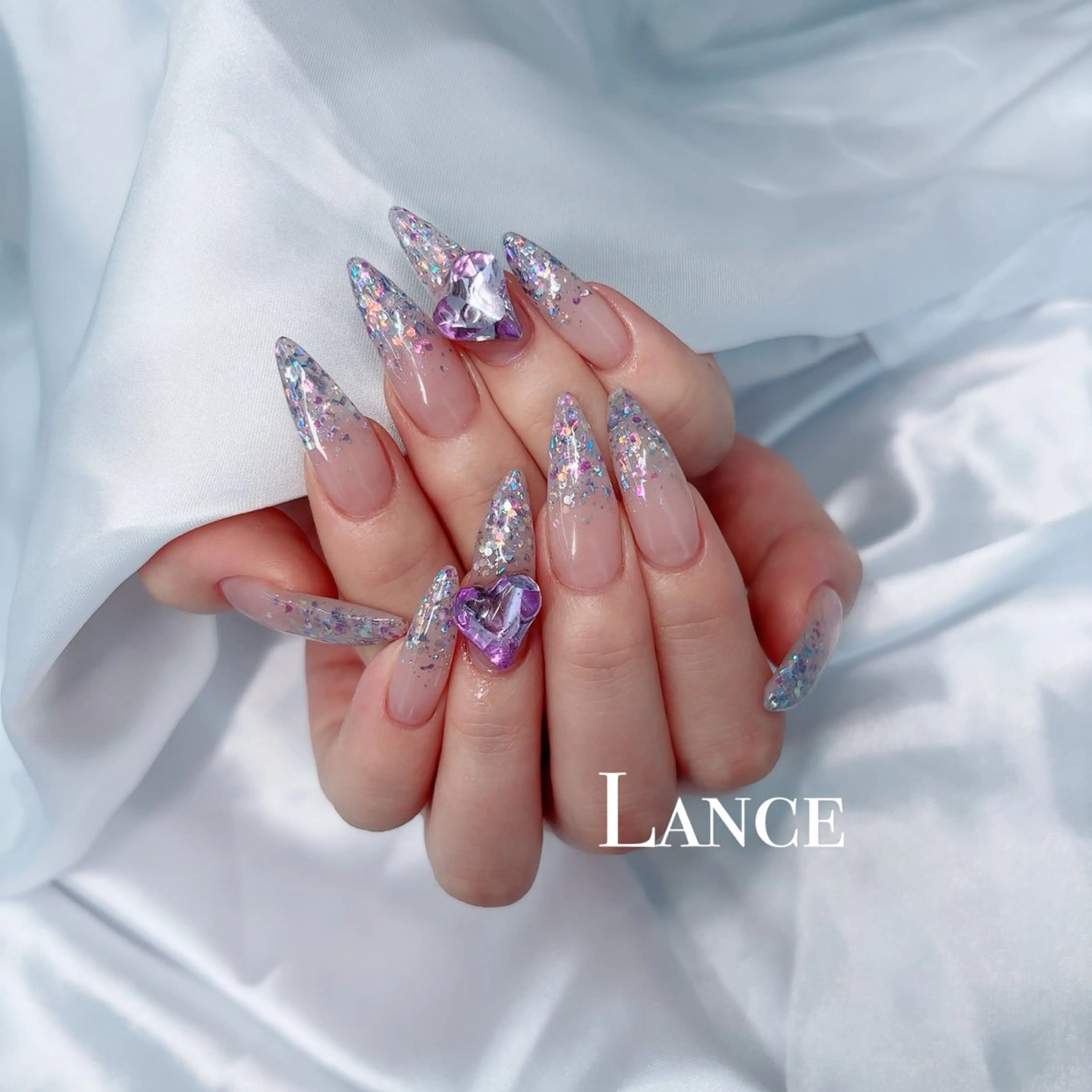 ネイル オーロラネイル フットネイル 氷ネイル・うるうるネイル キラキラネイル 韓国ネイル ハンドネイル Lance nailのネイルデザイン