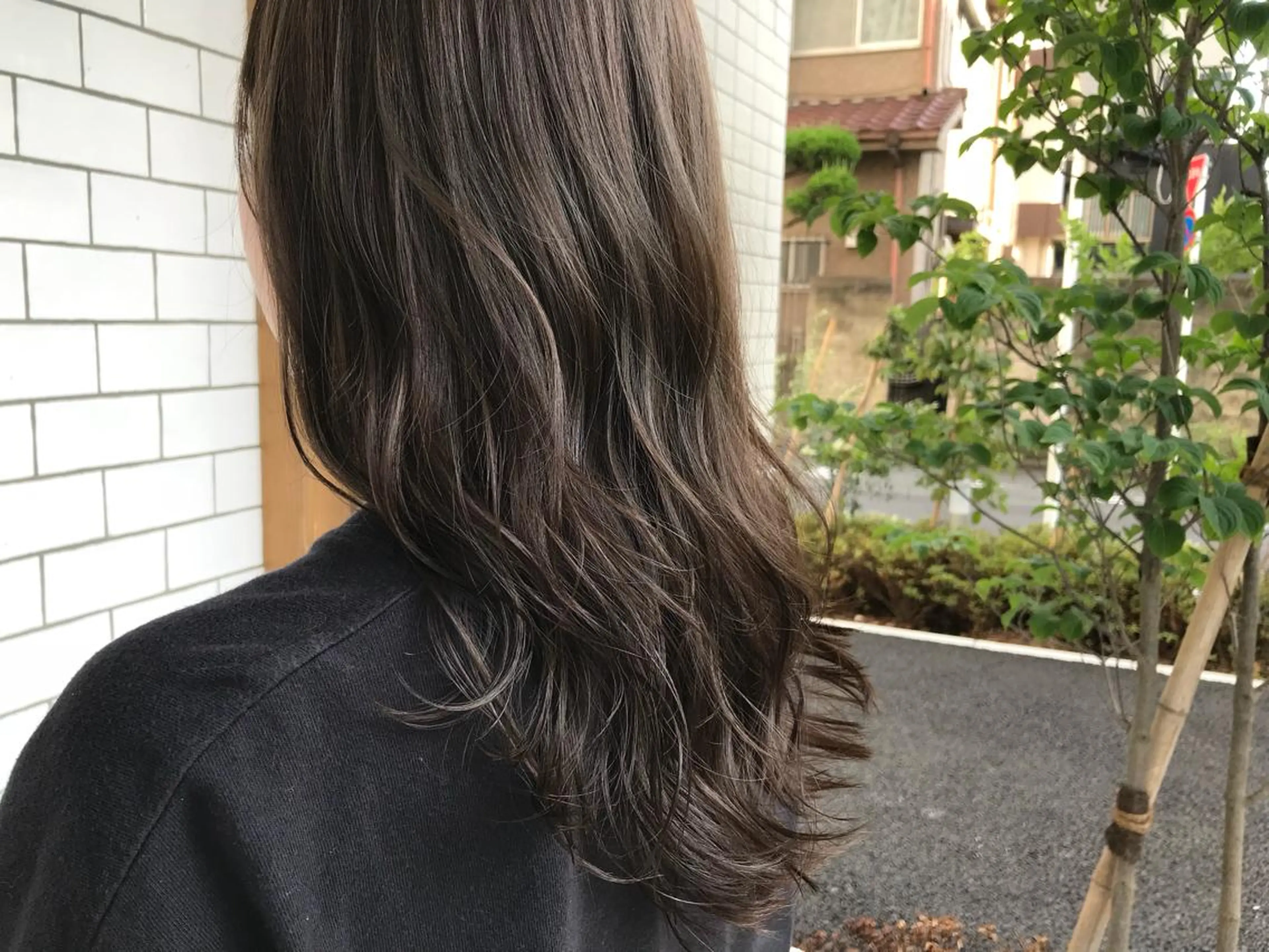 ロング カラー グレージュ 竹嶌 健吾のヘアスタイル
