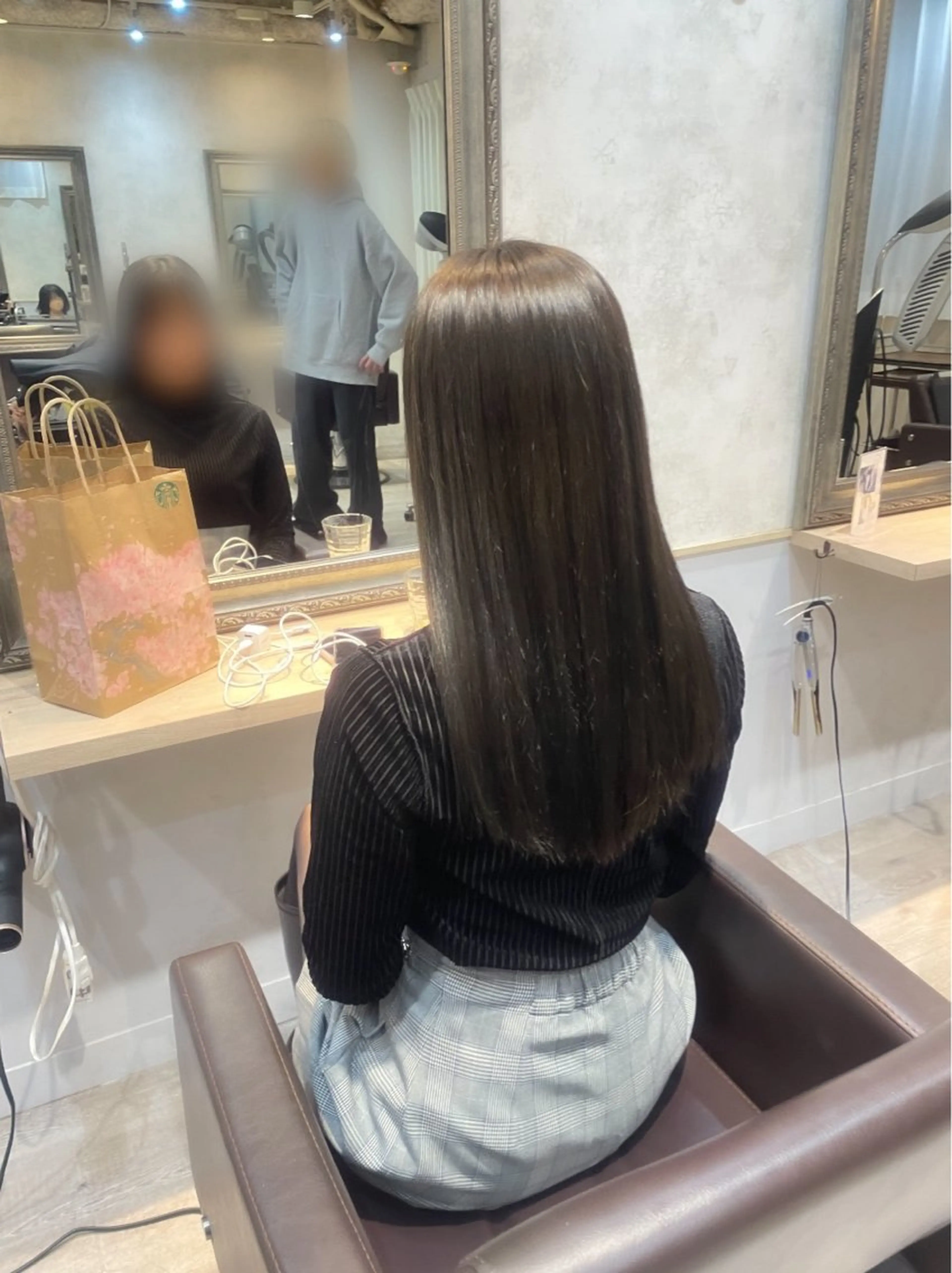 ロング 🩵Lutia新宿 ヒイラギ🩵のヘアスタイル