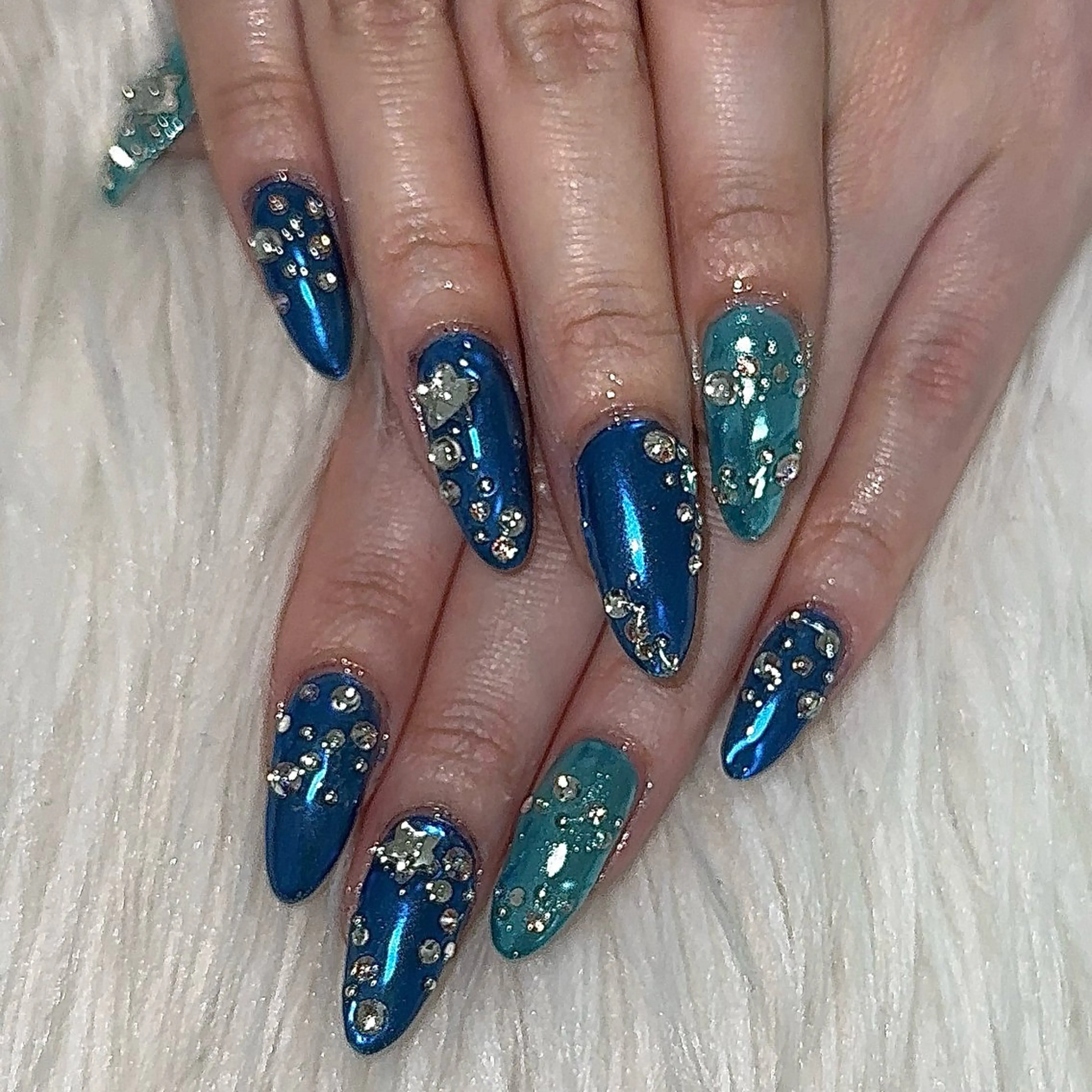 ネイル ハンドネイル 黒川 実祐のネイルデザイン