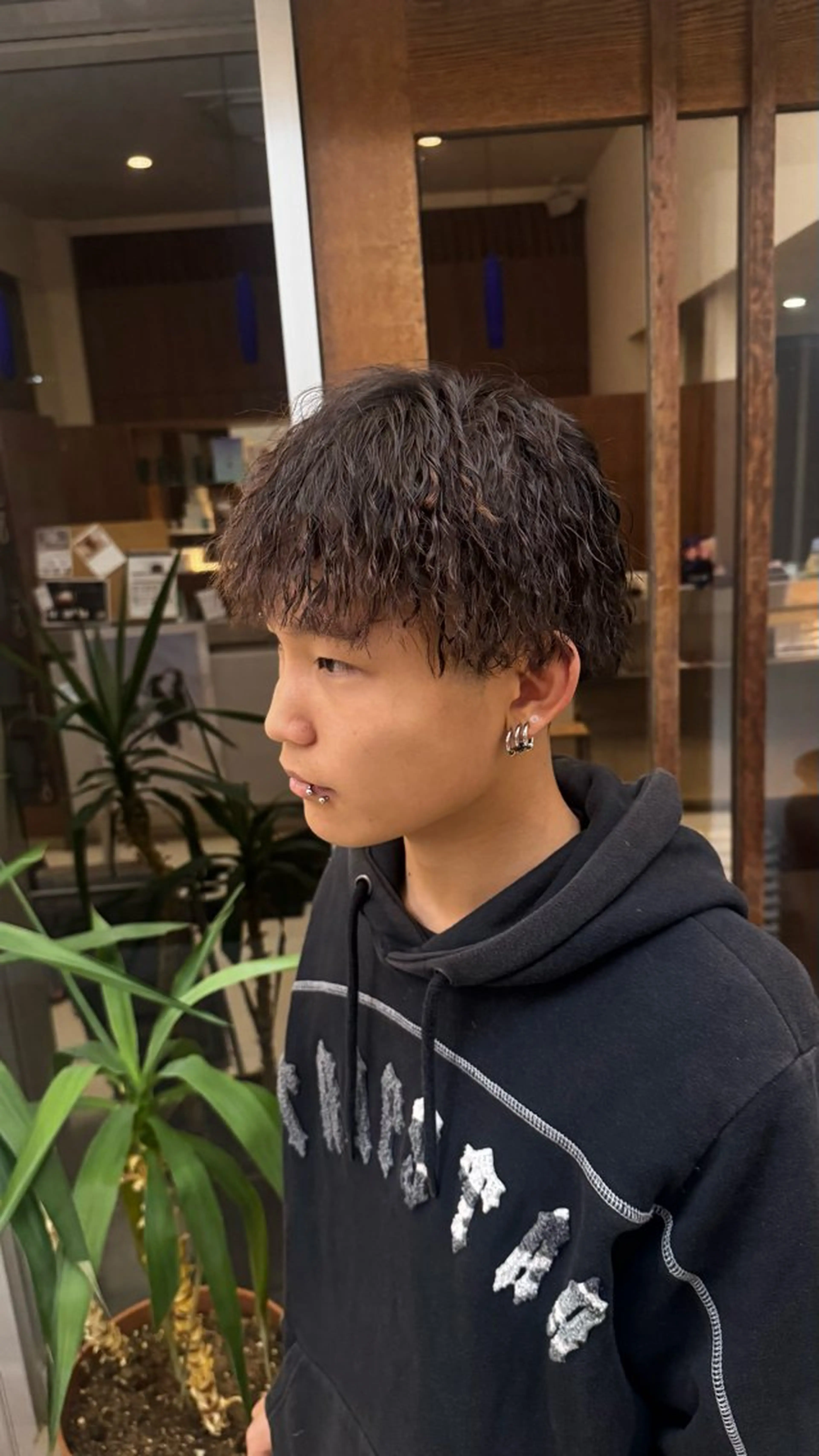 パーマ メンズ カット パーマ ボブ/縮毛矯正/ ブリーチ/岩永さみらのヘアスタイル