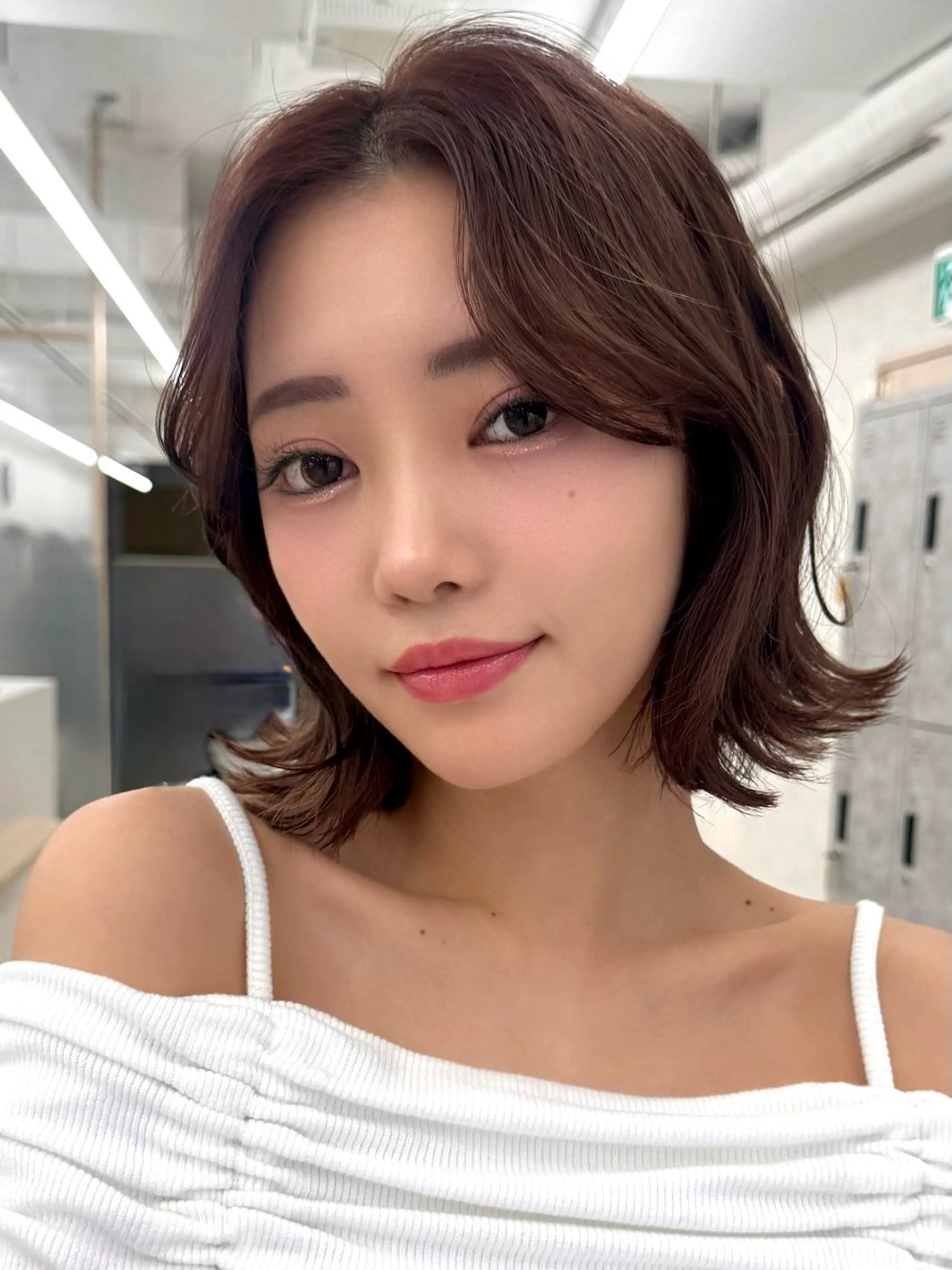 ミディアム 三鷹で1番ショート ボブをカットする新谷のヘアスタイル