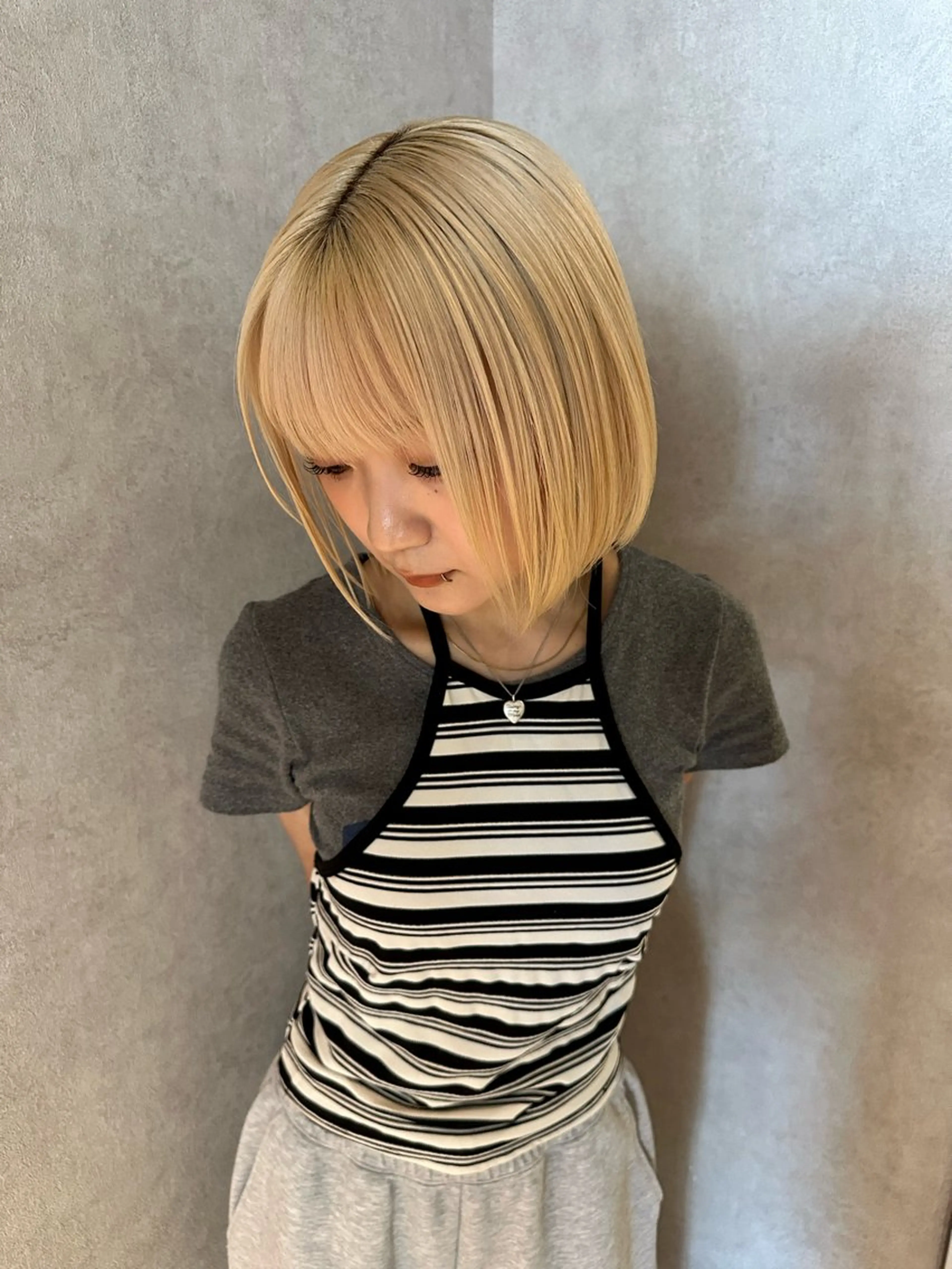 ミディアム カラー グレージュ ミルクティーグレージュ DEAN 栄店のヘアスタイル