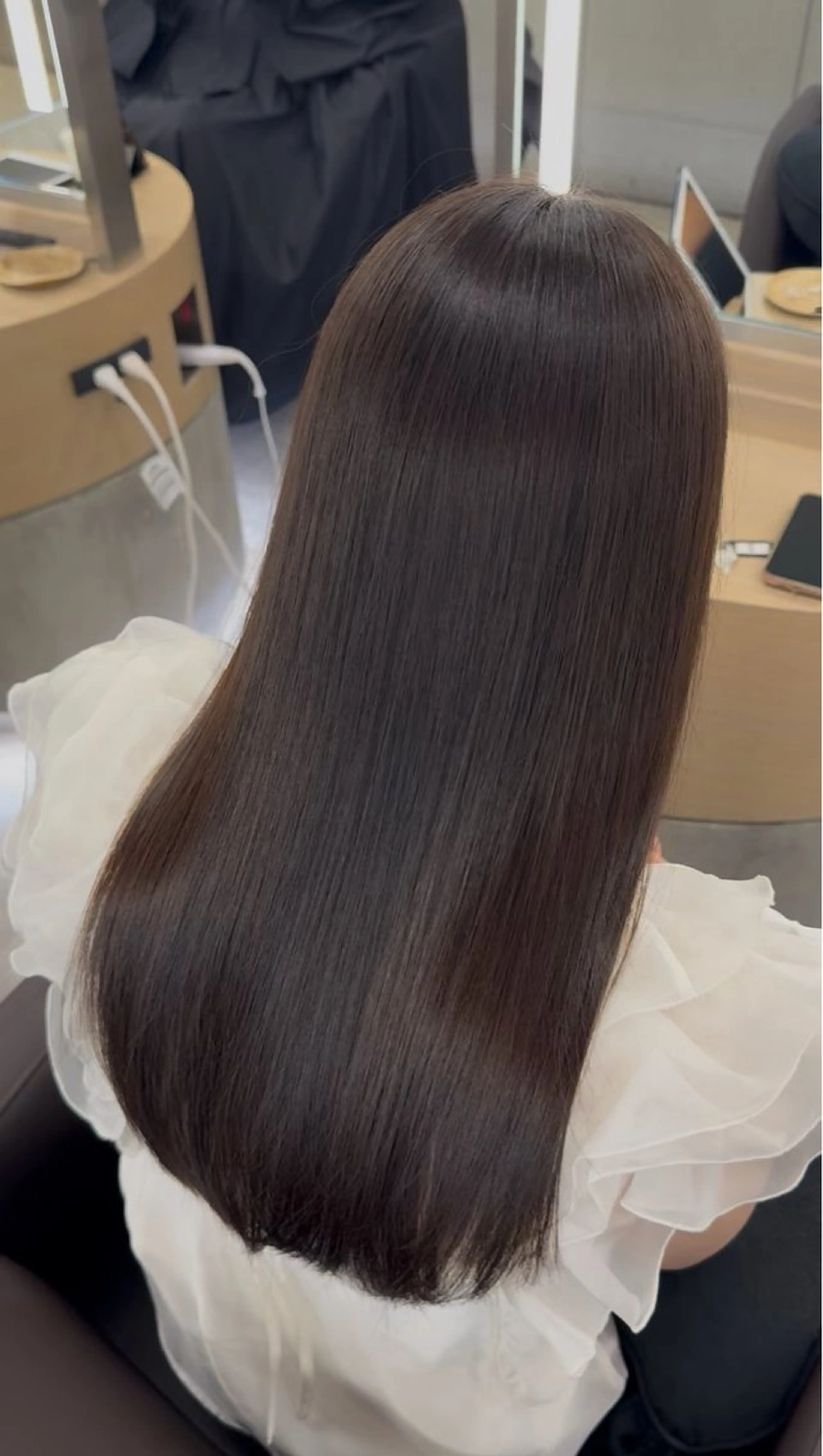 カット トリートメント レイヤー×髪質改善 ×透明感/杉田 圭のヘアスタイル