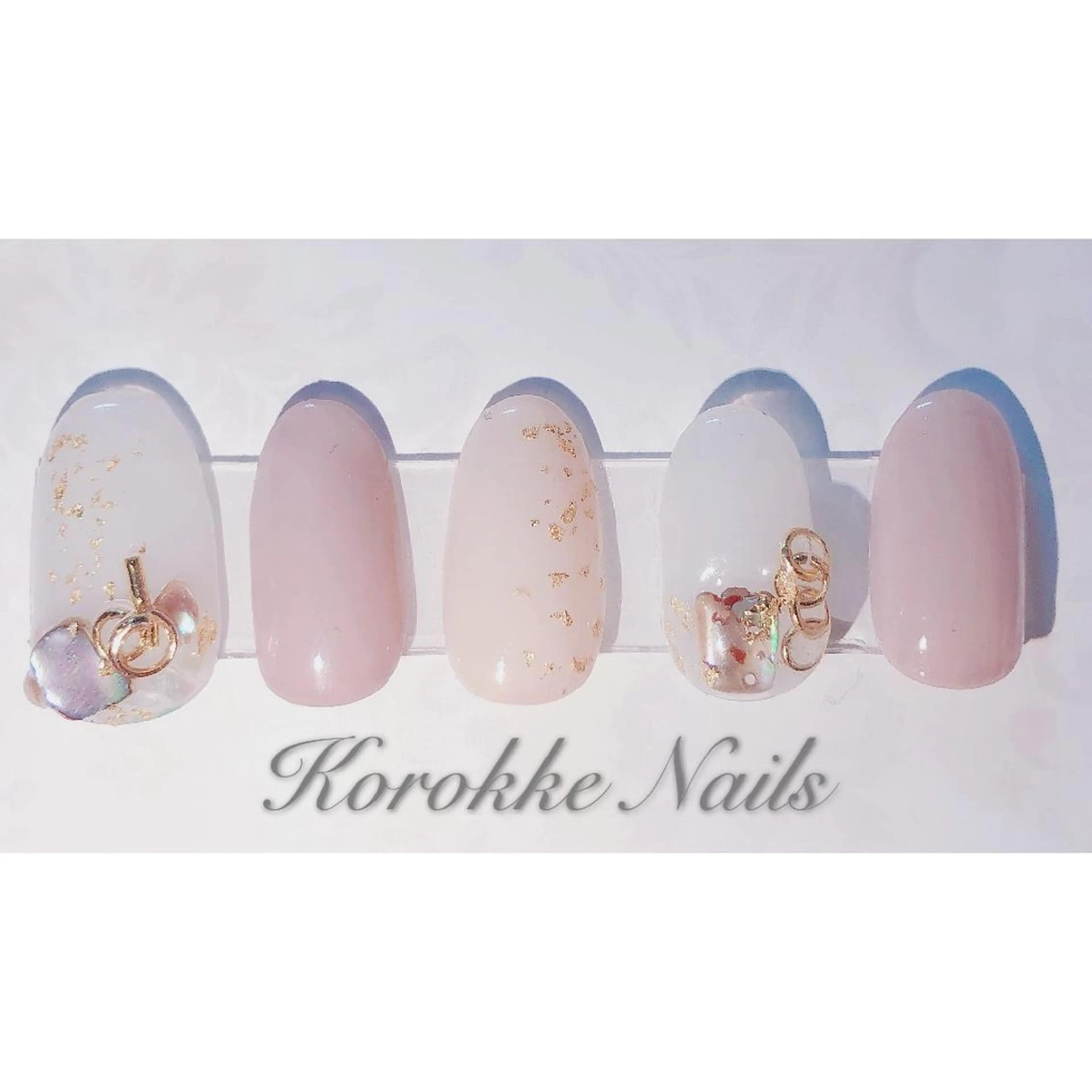 🐚大人気!天然シェル金箔ネイル(オフあり)の写真