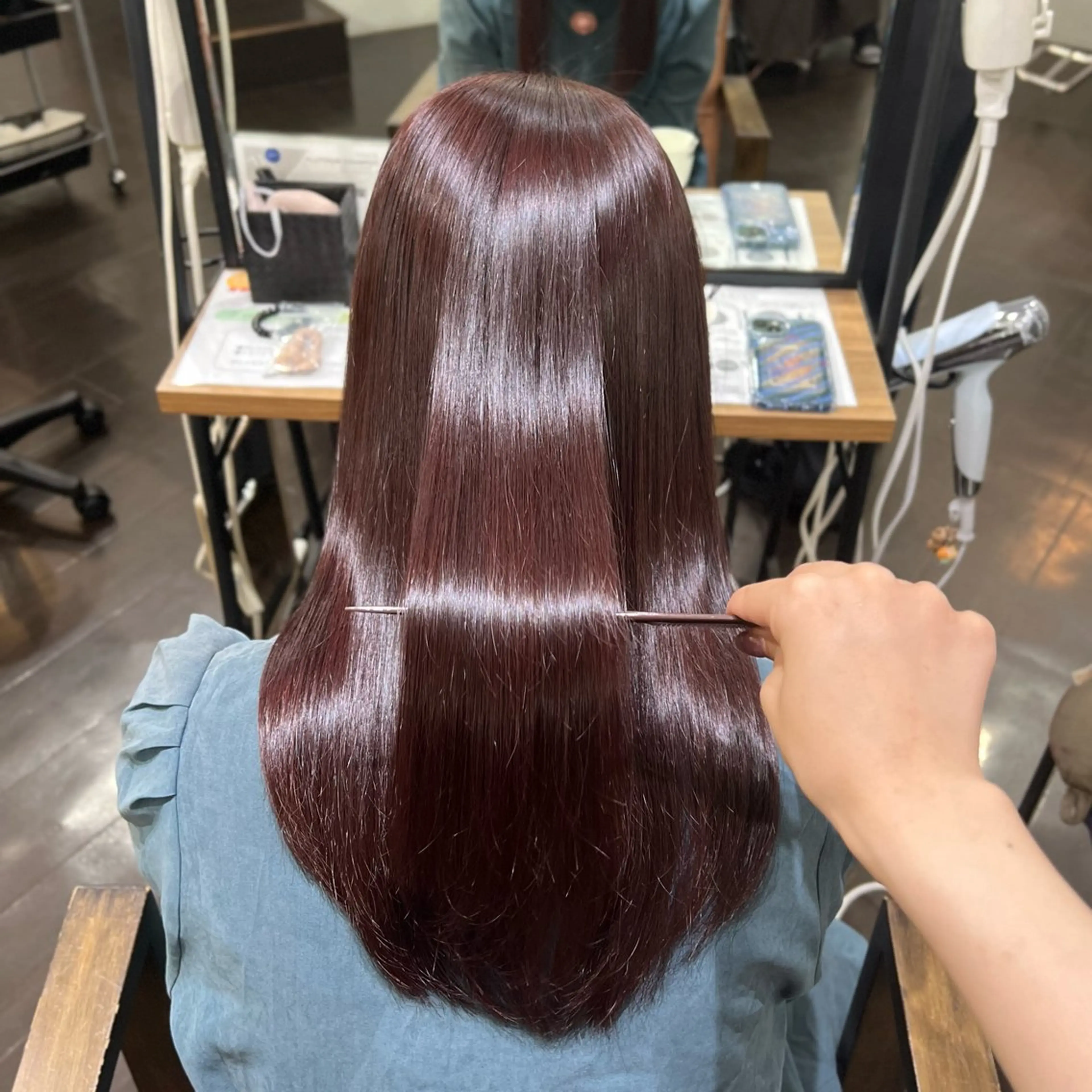 ロング カラー ブラウンカラー カシス 髪質改善 トリートメント 髪質改善✖️透明感/ レイヤー/はるなのヘアスタイル