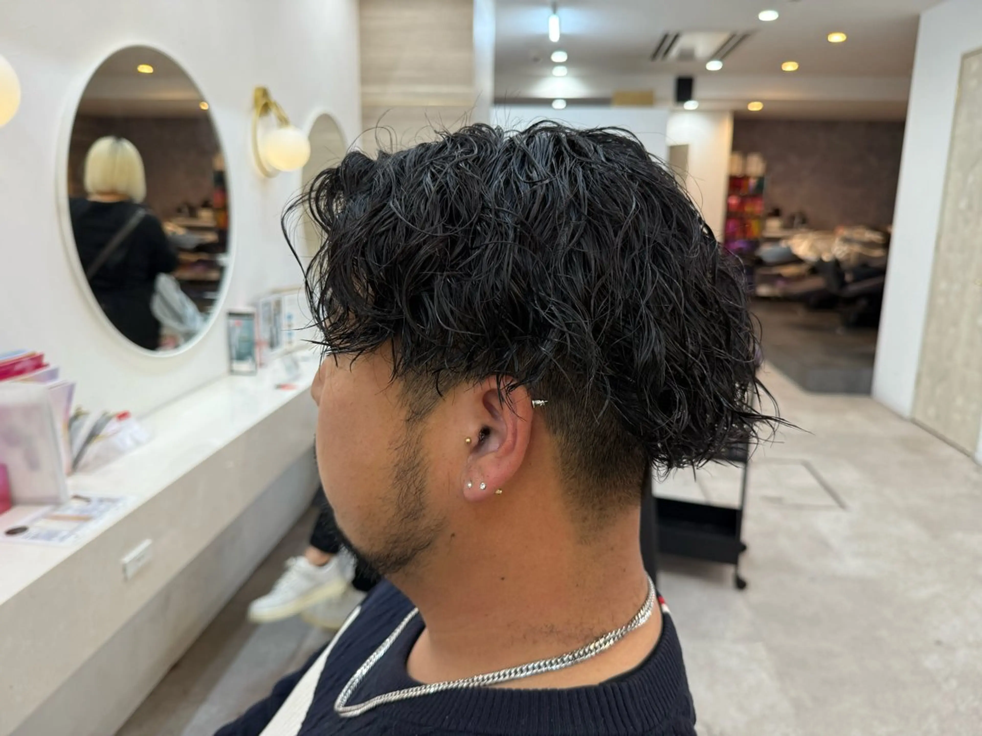 ショート カラー パーマ ショートヘア 🦁おとは🦁 EssbyLovisのヘアスタイル