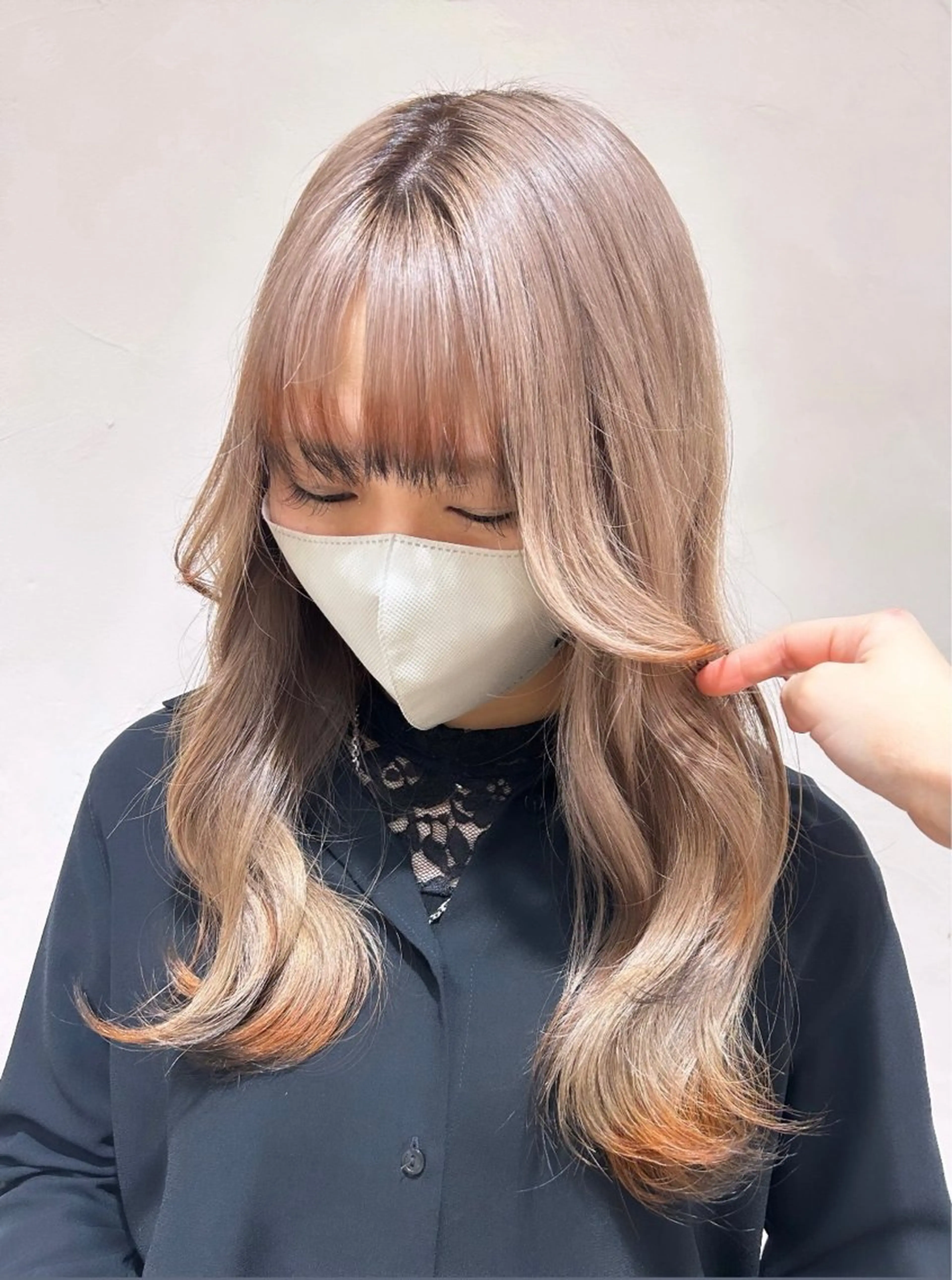 カラー 狐カラー 横山ダブルカラー ハイライト透明感カラのヘアスタイル