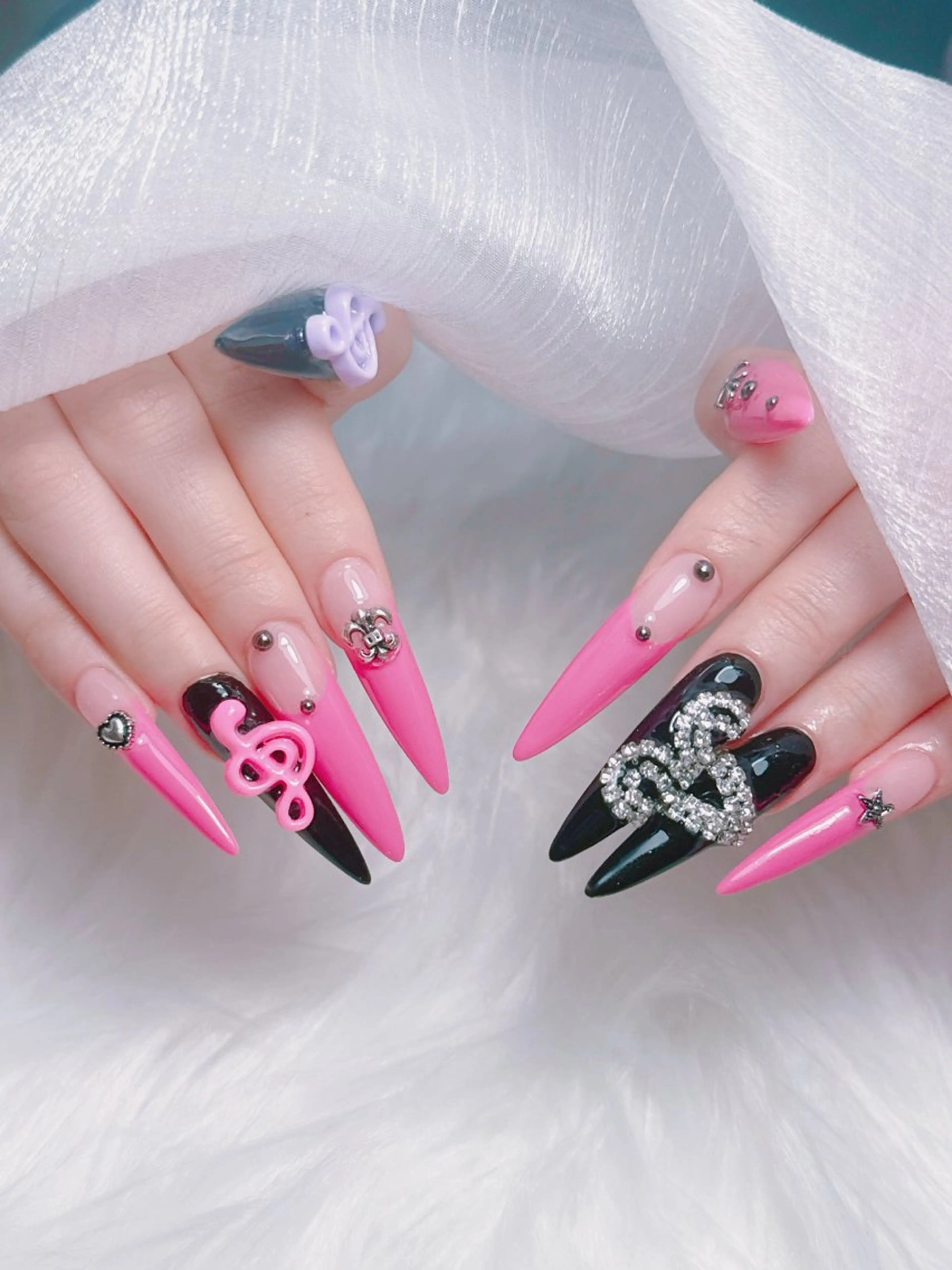 ネイル W&nail  slon所属・W·mai nail 関内のネイルデザイン