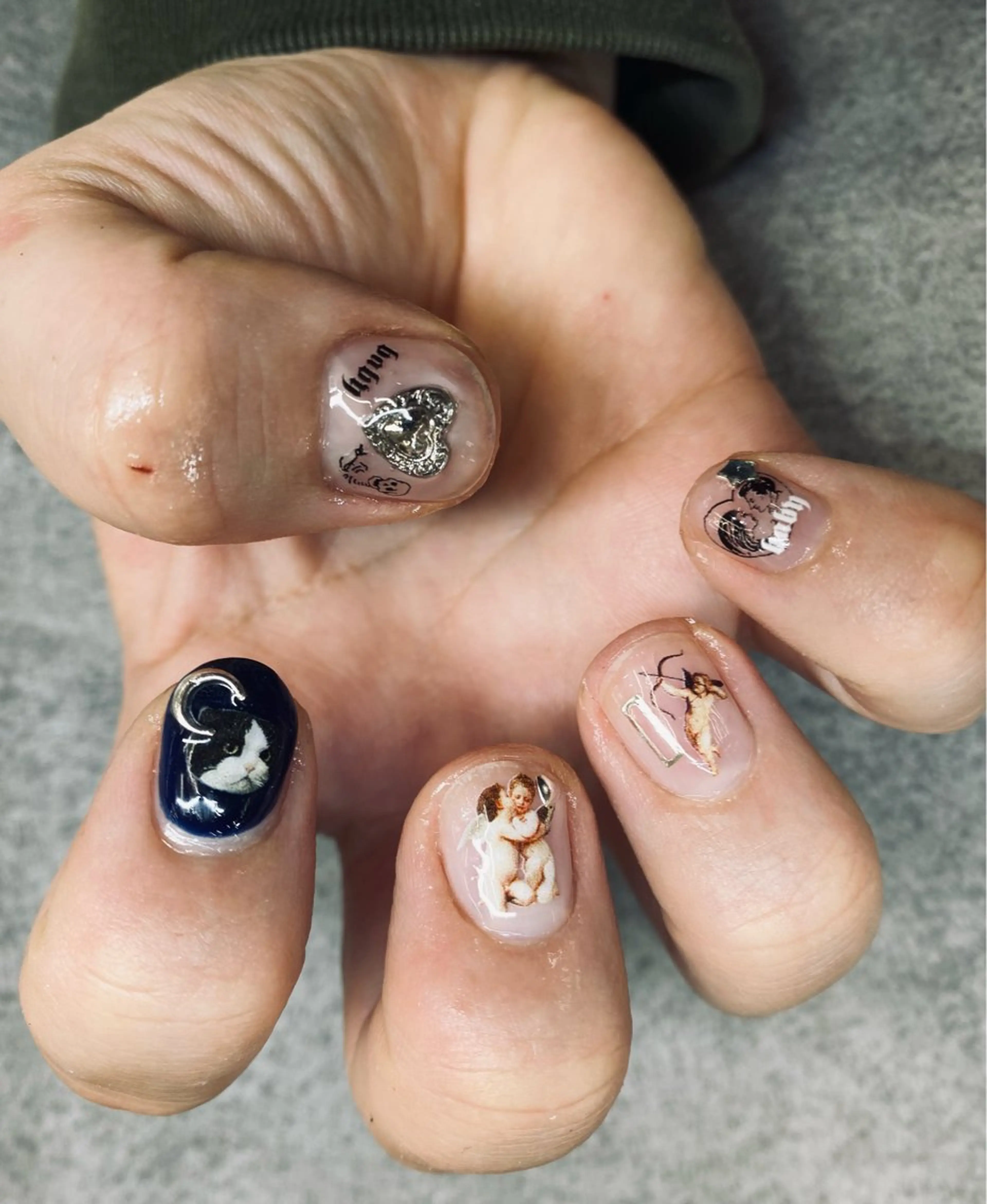 ネイル 持ち込み MAXKELLY AIのネイルデザイン