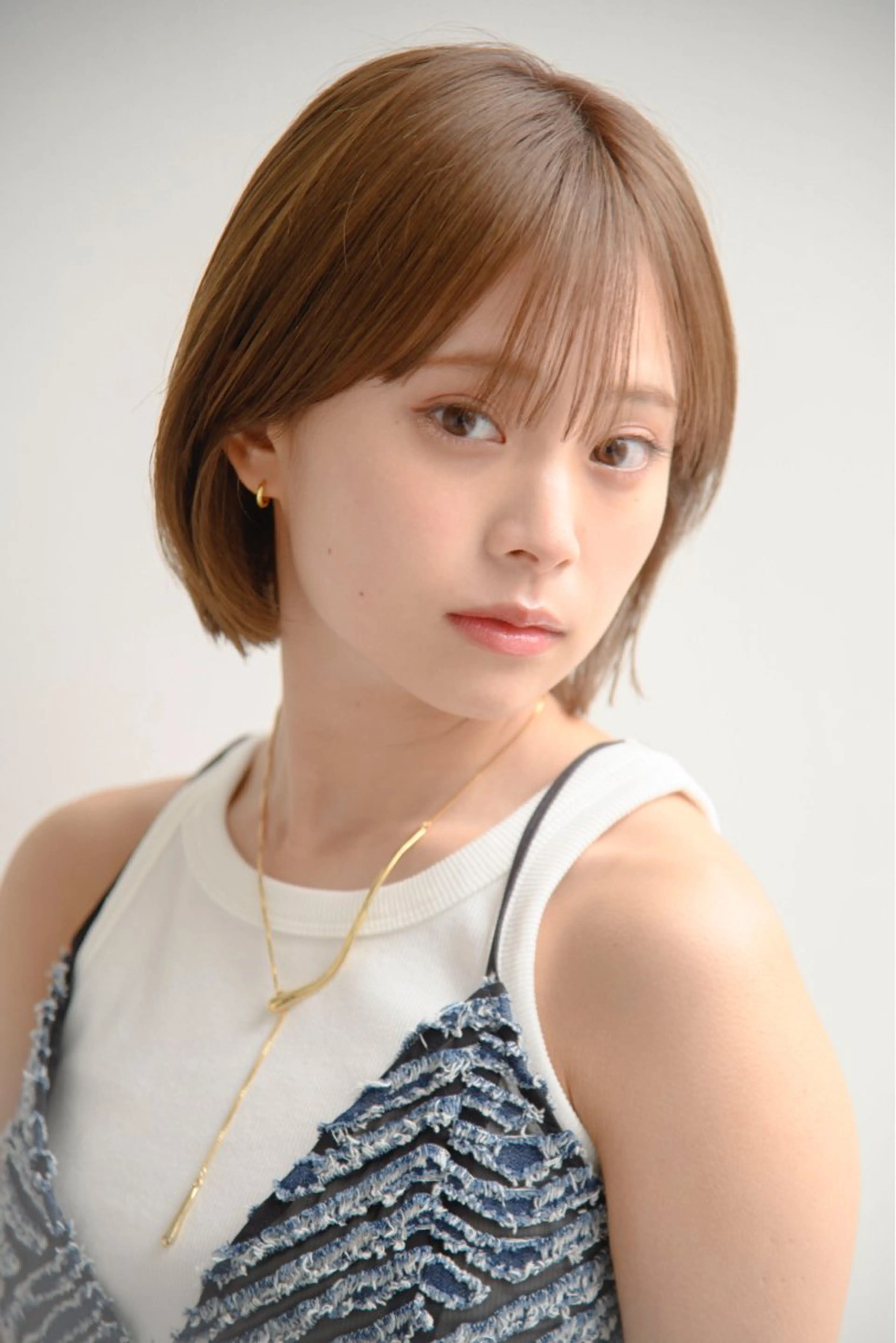 ショート カラー KYARA HALF 【アカデミー】のヘアスタイル