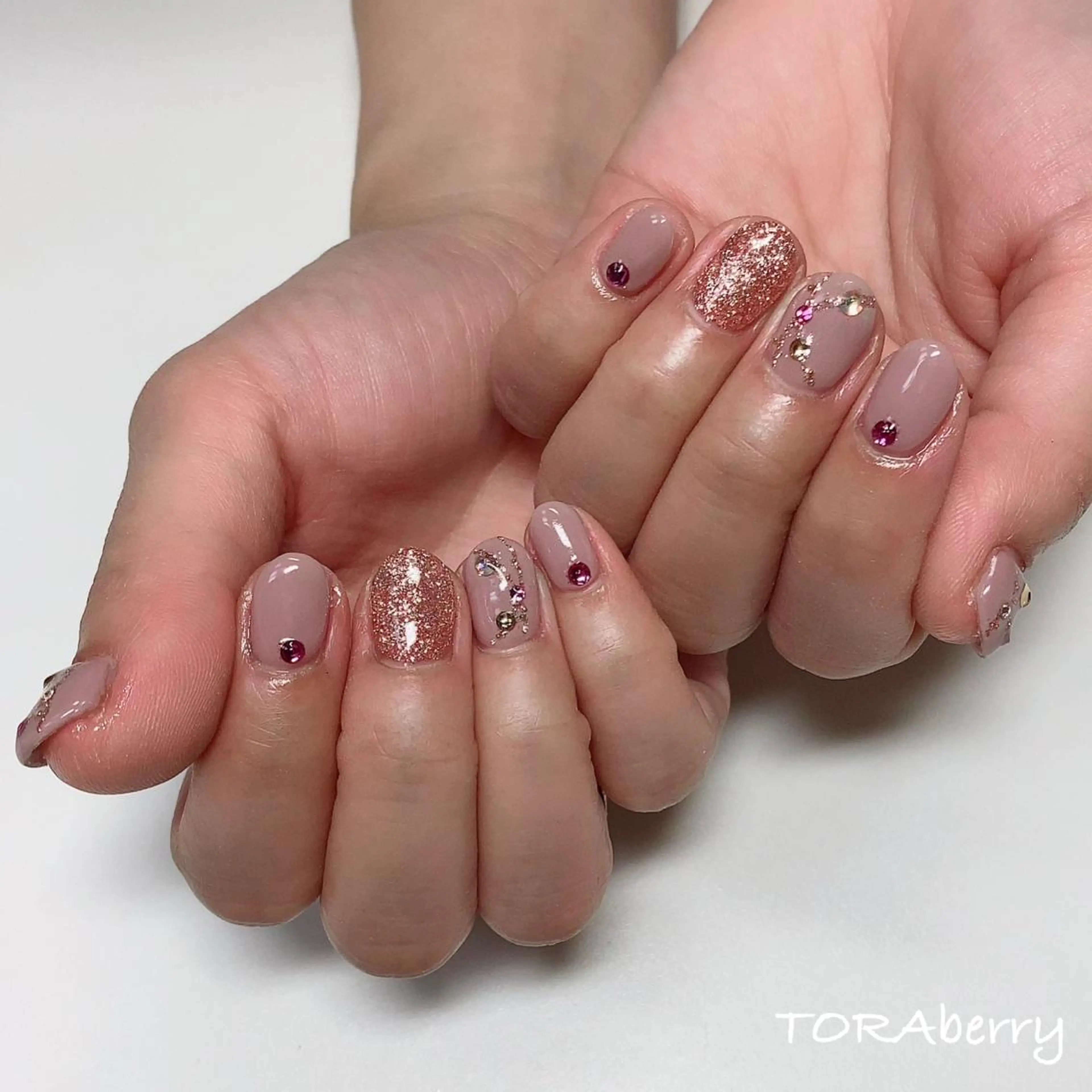 ネイル ハンドネイル ネイリスト なつみのネイルデザイン