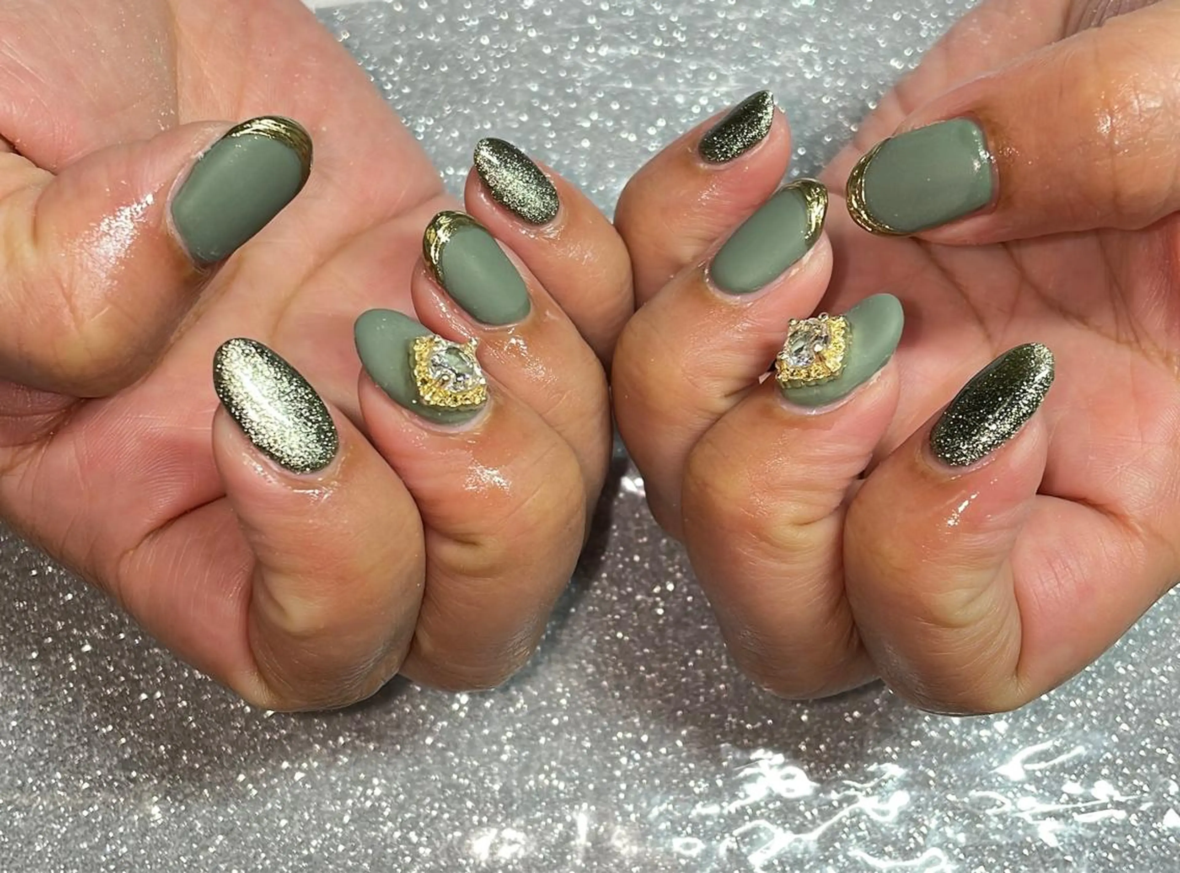 ネイル ハンドネイル VIERU 🌈🎀💖のネイルデザイン