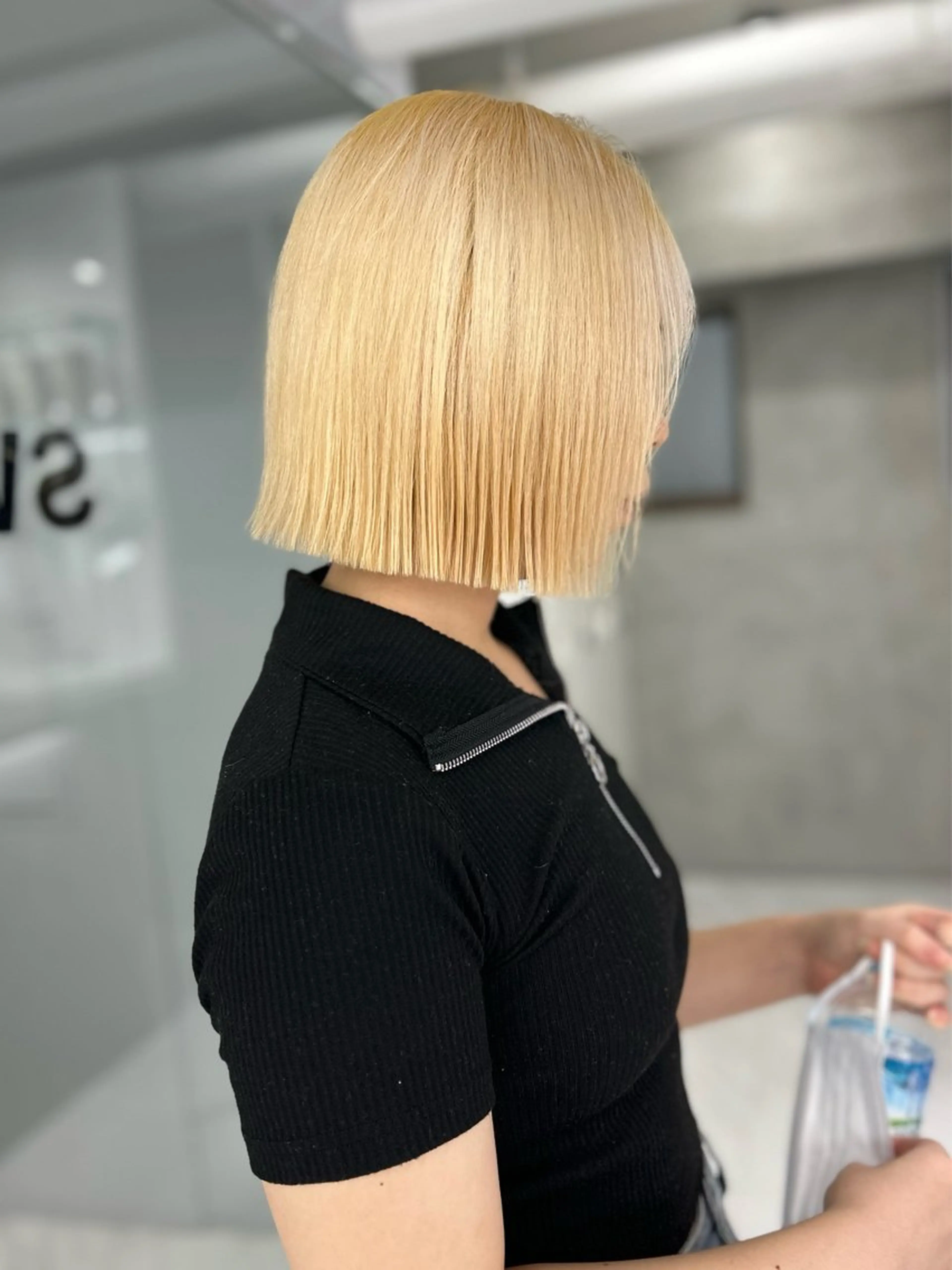 ショート カラー ハイトーンカラー ボブ カット ヘアカラー トリートメント shizuna/平尾 /カラー/髪質改善のヘアスタイル