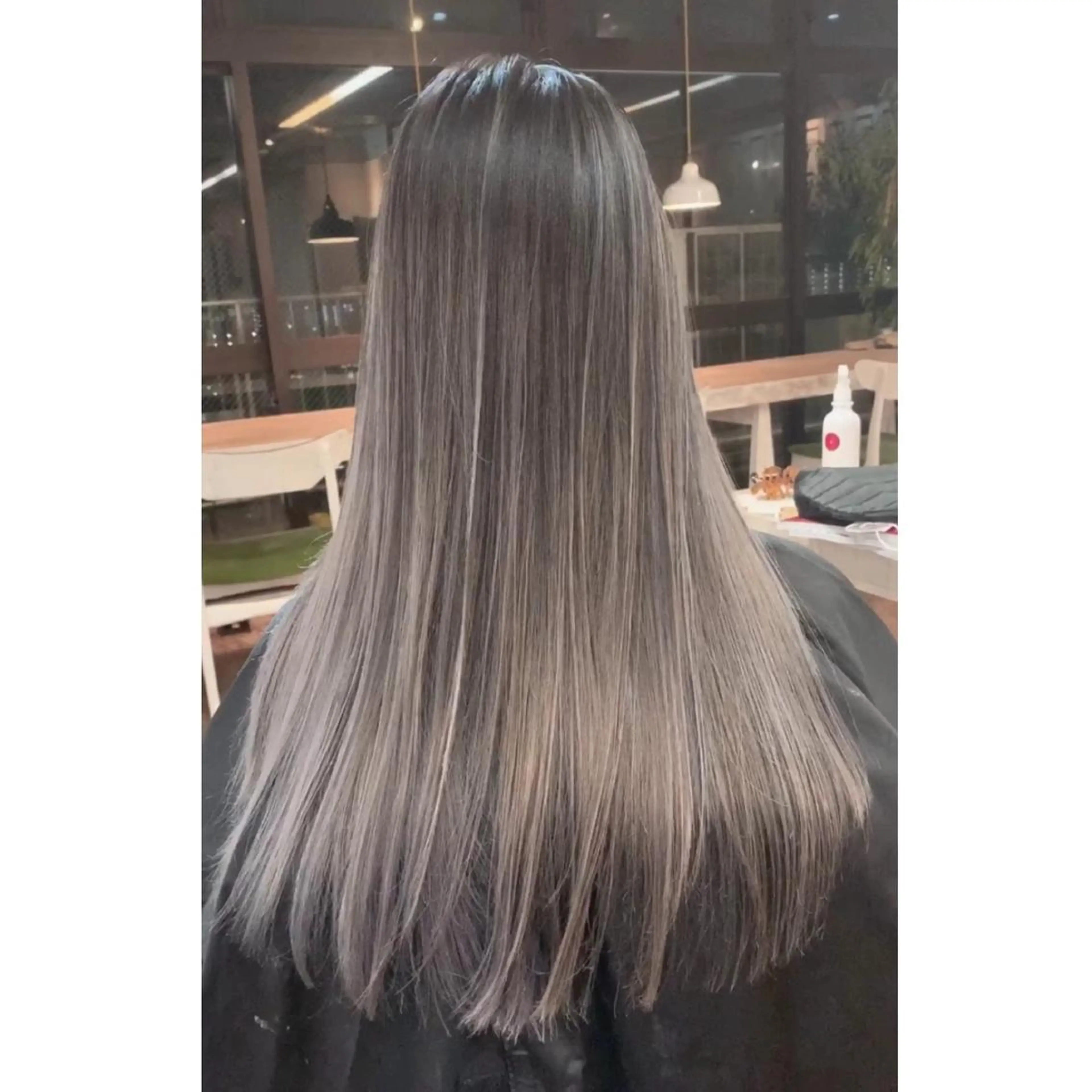 カラー バレイヤージュ ハイライトカラー 石井辰功也 フリーランス美容師のヘアスタイル