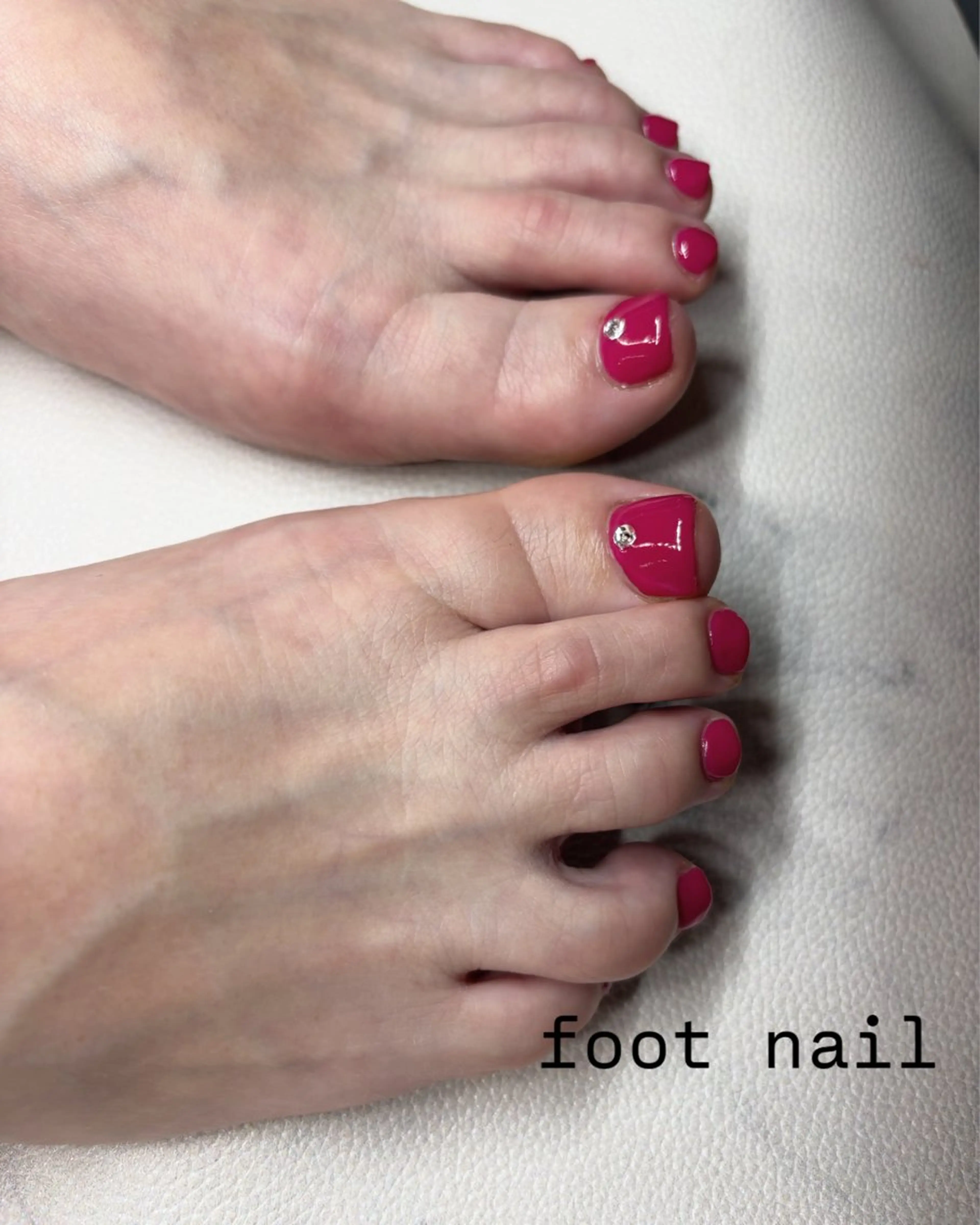 ネイル フットネイル ワンカラーネイル ストーンネイル BellaLuna 武藤美里のネイルデザイン