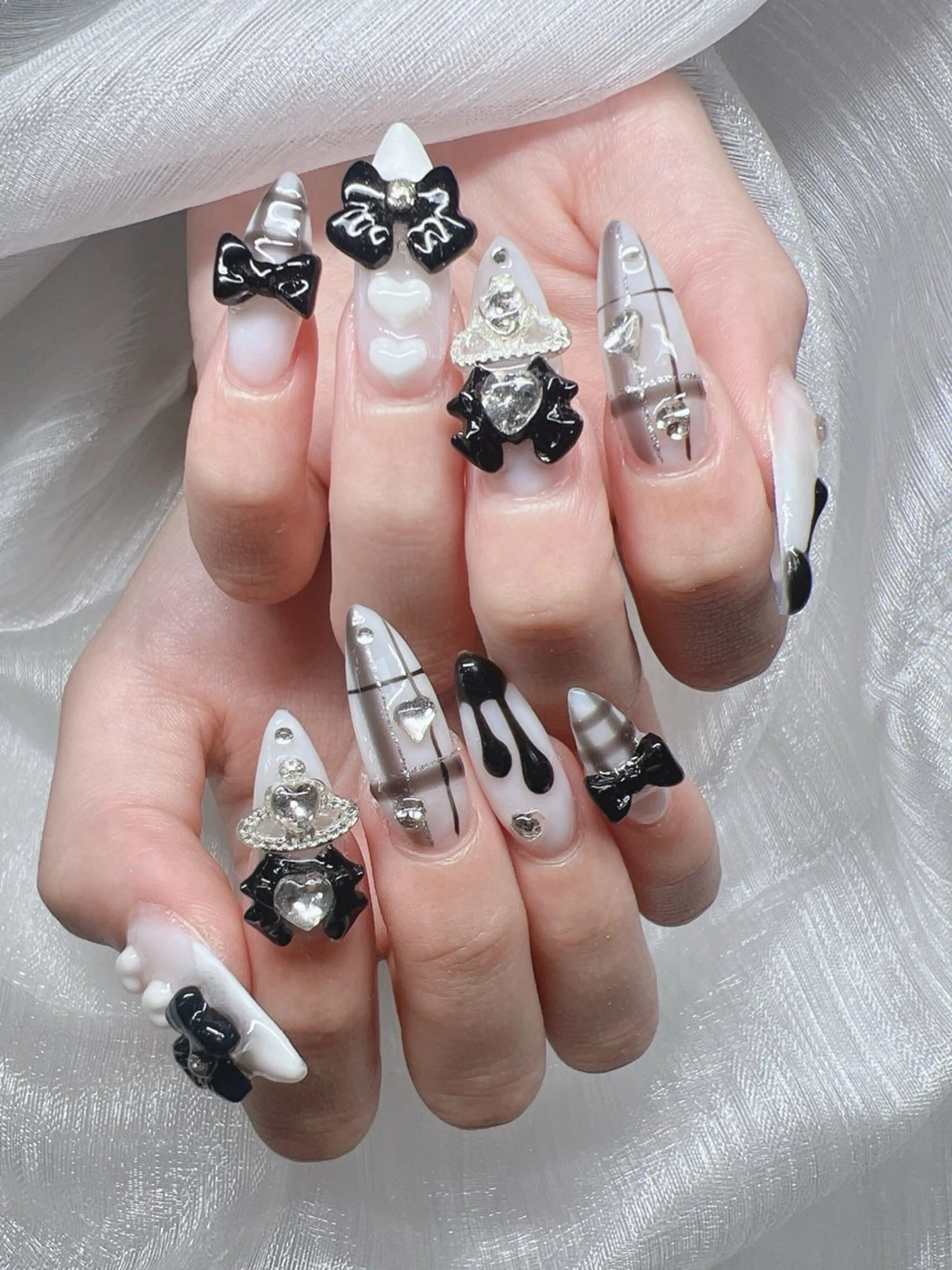 ネイル 長さ出し グラデーション キラキラネイル マグネットネイル ニュアンスネイル Lee Nails チップ長さだし専門店のネイルデザイン