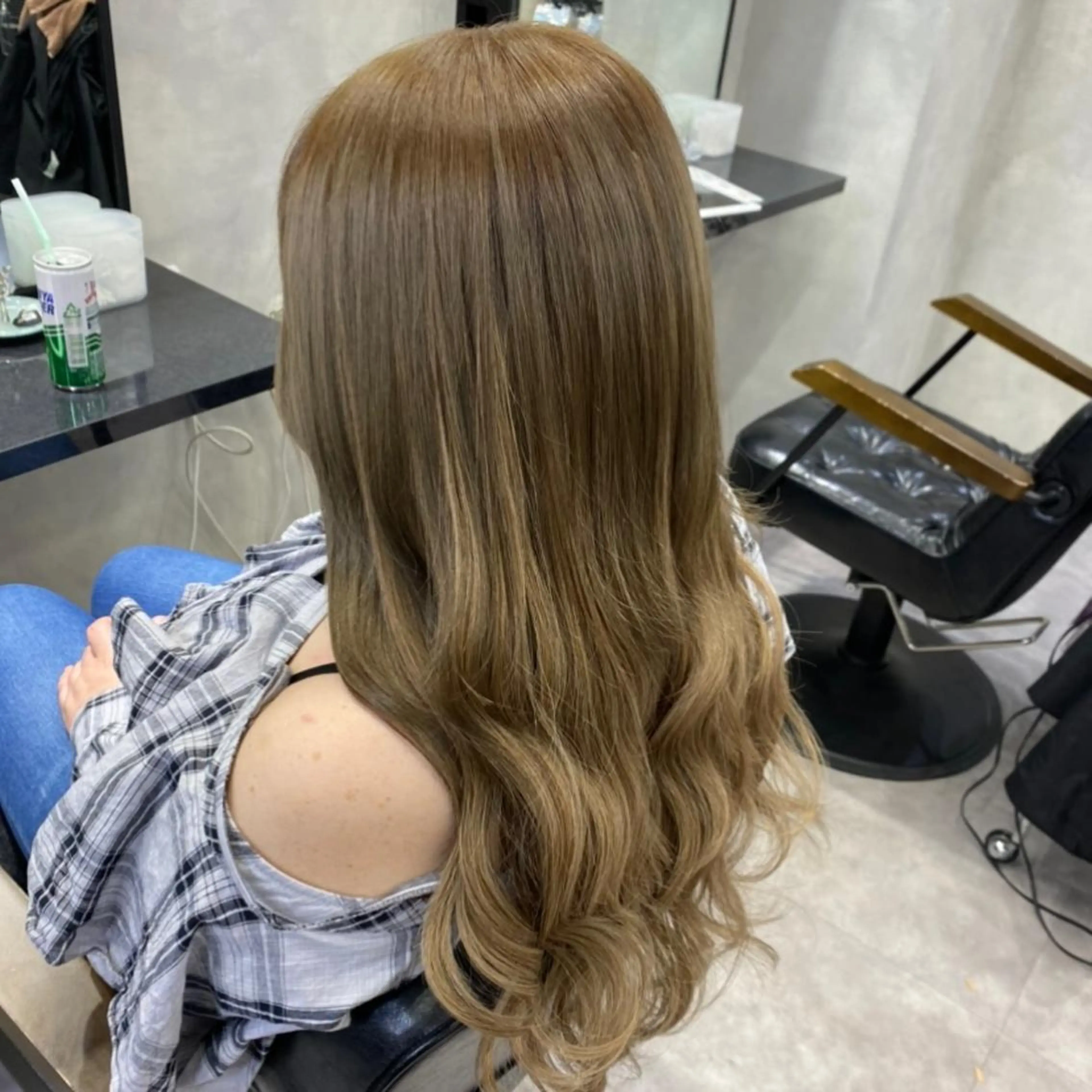 ロング カラー ヘアアレンジ シールエクステ アッシュ バレイヤージュ ベージュカラー ブリーチ カット ヘアカラー エクステ ar+ ❤︎ maiのヘアスタイル