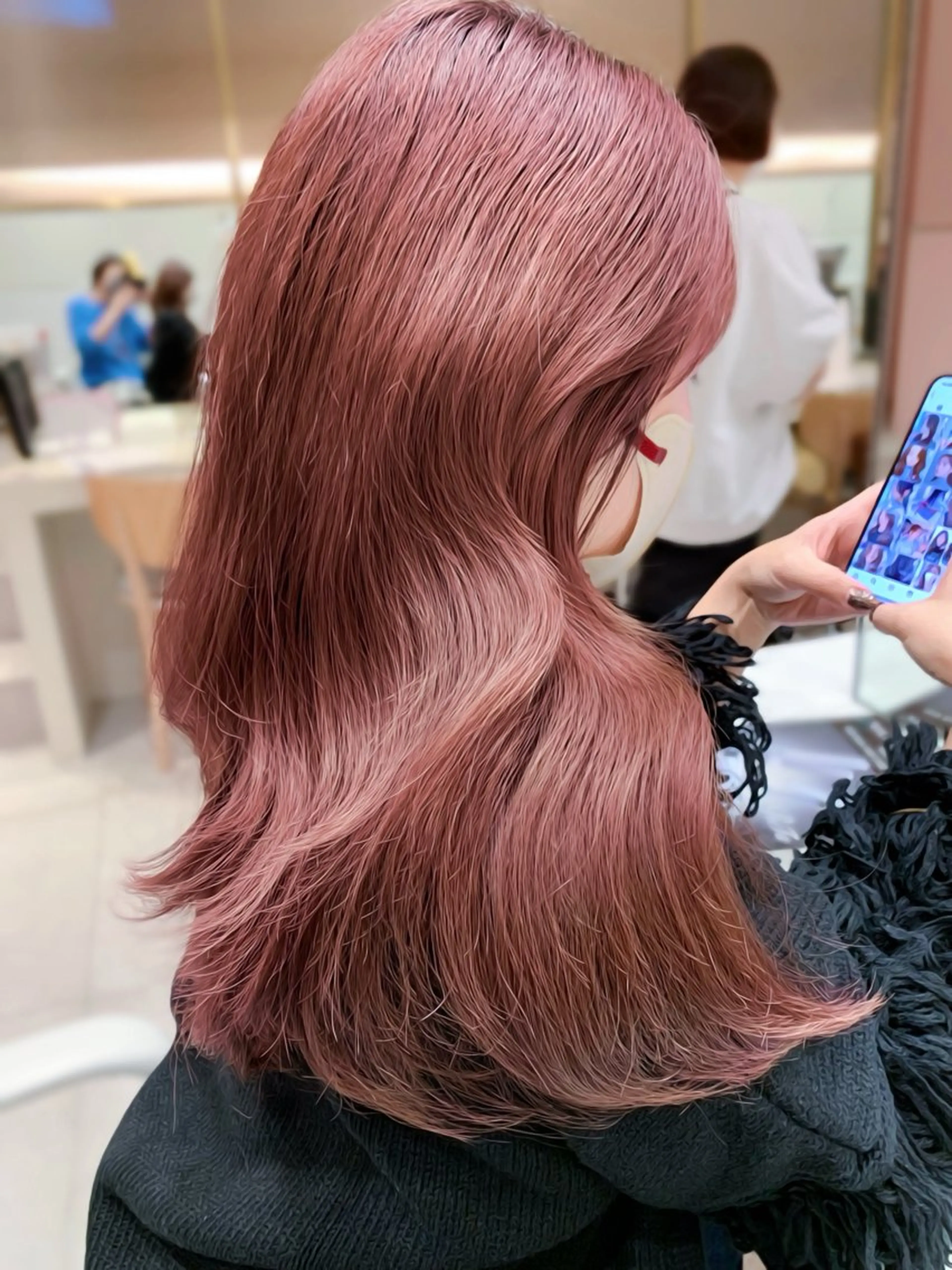 ロング カラー カット ヘアカラー トリートメント ヘッドスパ ヘアセット 韓国ヘア/レイヤー/ 顔まわり/りょーとのヘアスタイル