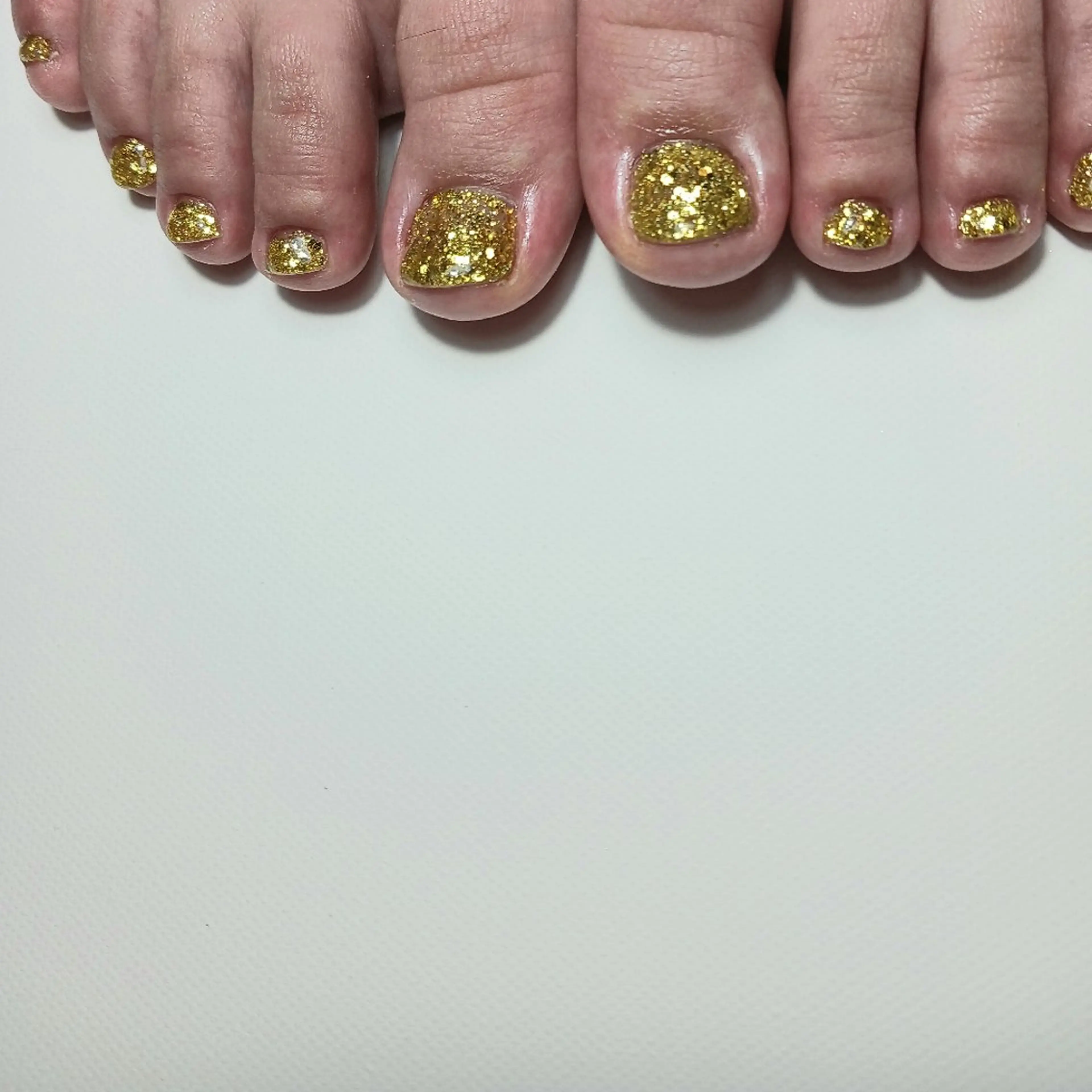 ネイル ジェルネイル ゴールド ラメ(グリッター) 持ち込み ワンカラーネイル フットネイル owlnail /持込みデザイン専門のネイルデザイン