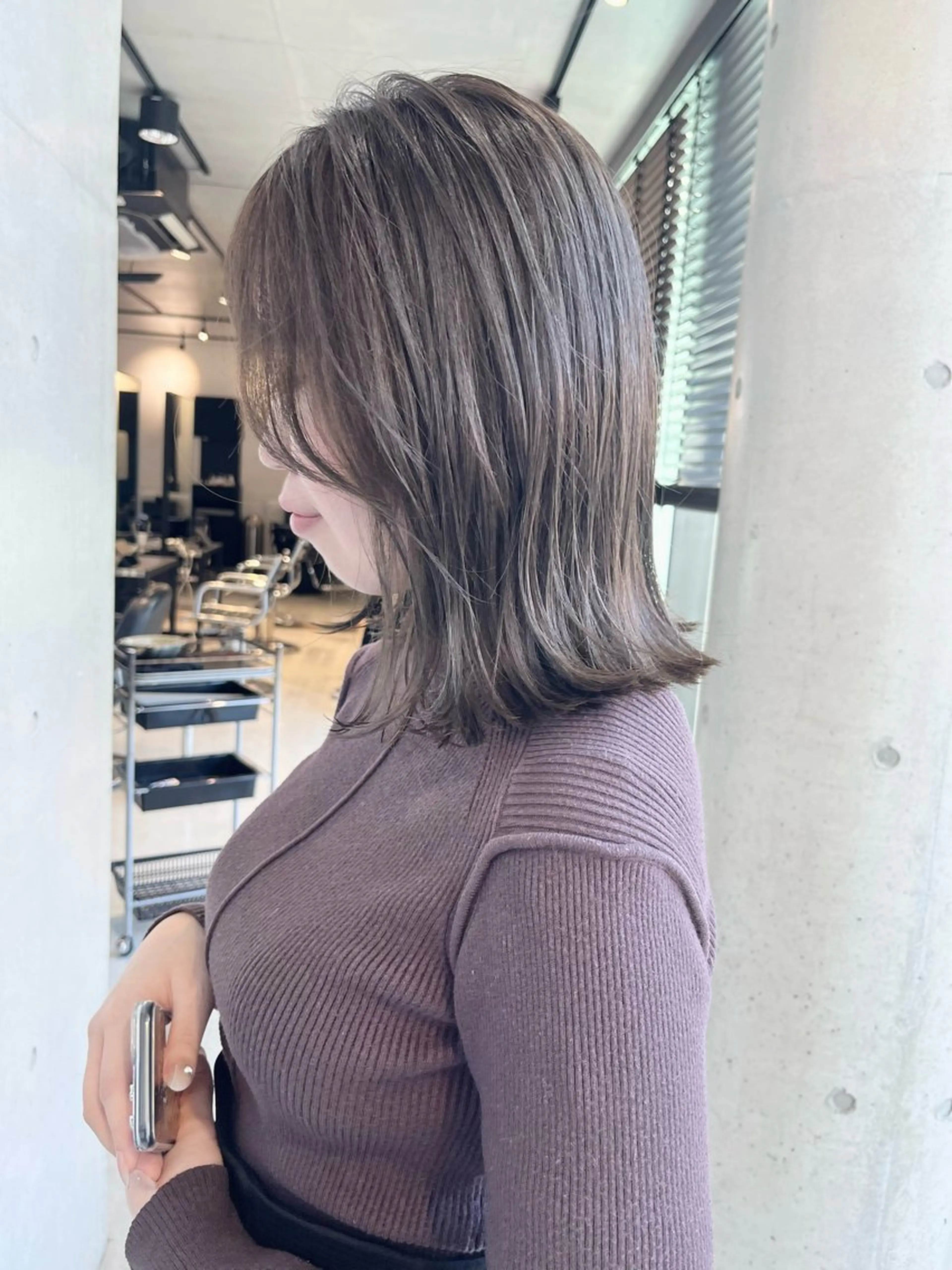 ミディアム カラー パーマ カット ヘアカラー トリートメント ヘアセット 透明感/オリーブ/ グレージュ/YUKAのヘアスタイル