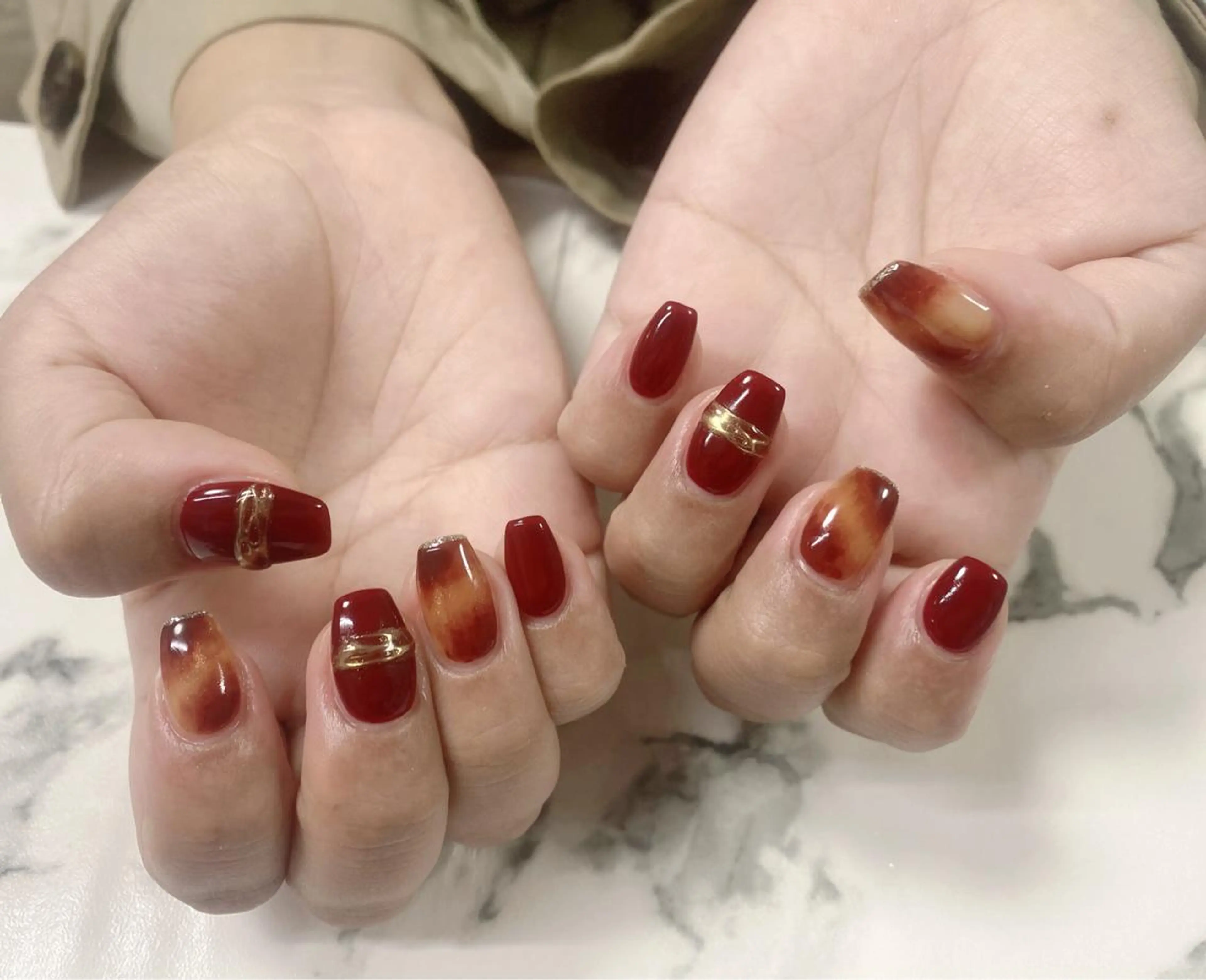 ロング カラー ネイル べっ甲ネイル Q Free nailsのネイルデザイン