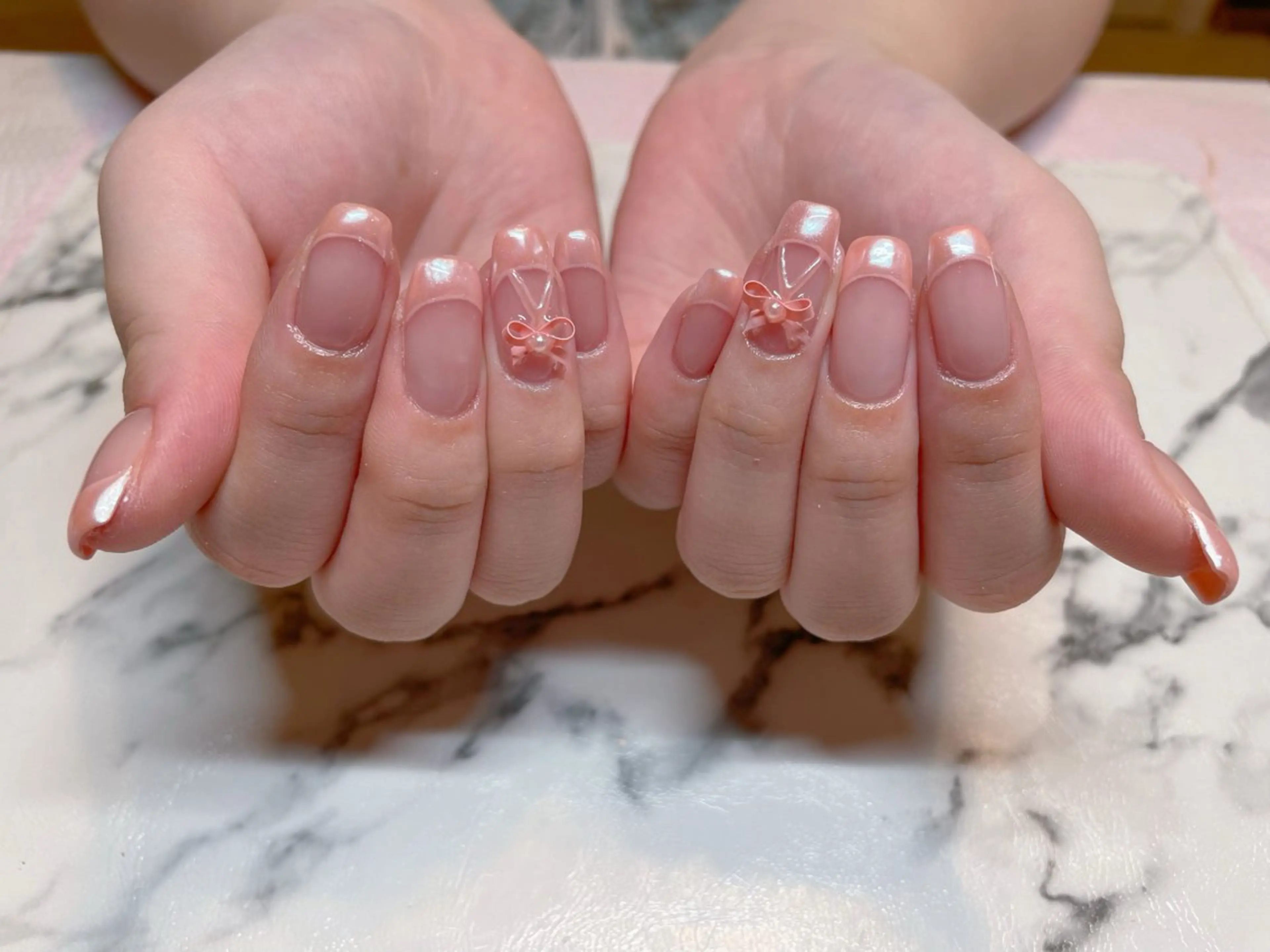 ネイル ミラーネイル リボン ハンドネイル エン Nail salonのネイルデザイン