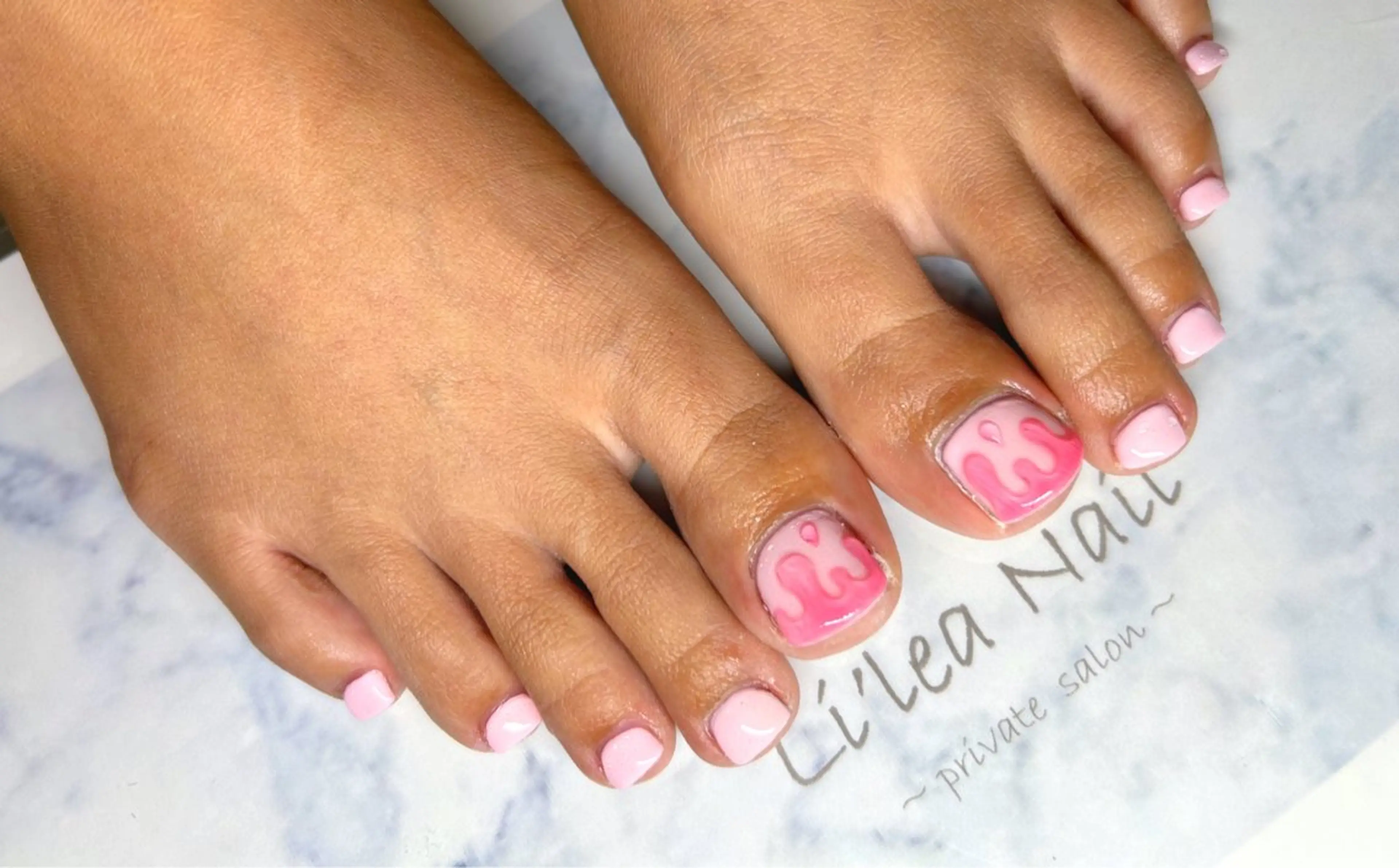ネイル フットネイル Li'leaNail AINAのネイルデザイン