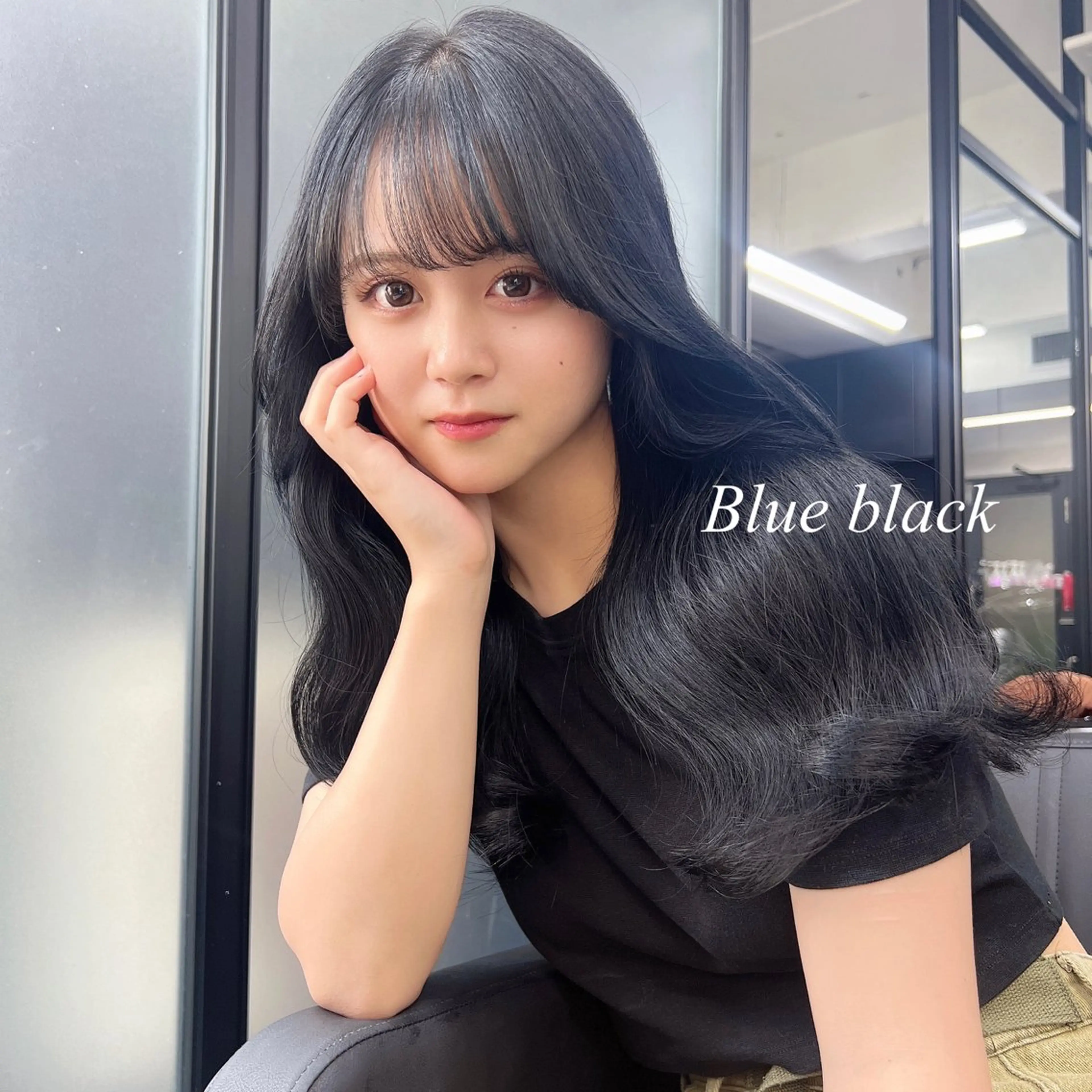 ロング カラー シールエクステ ハイトーンカラー エクステ ヘアカラー トリートメント シールエクステ特化 ハイトーン、NANAのヘアスタイル