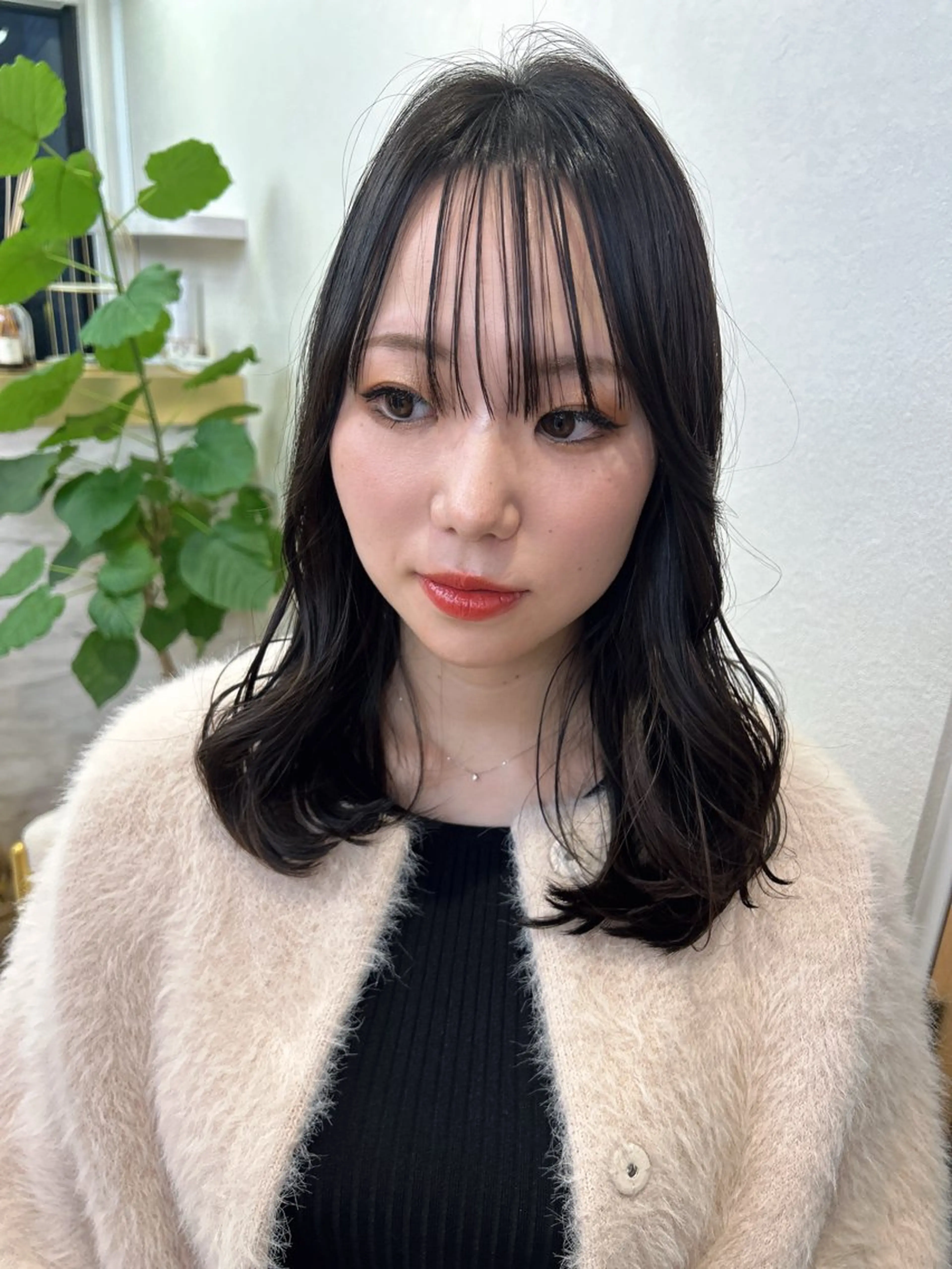 ミディアム カット 縮毛矯正 トリートメント 佐合 梨花 / eau〈オー〉のヘアスタイル