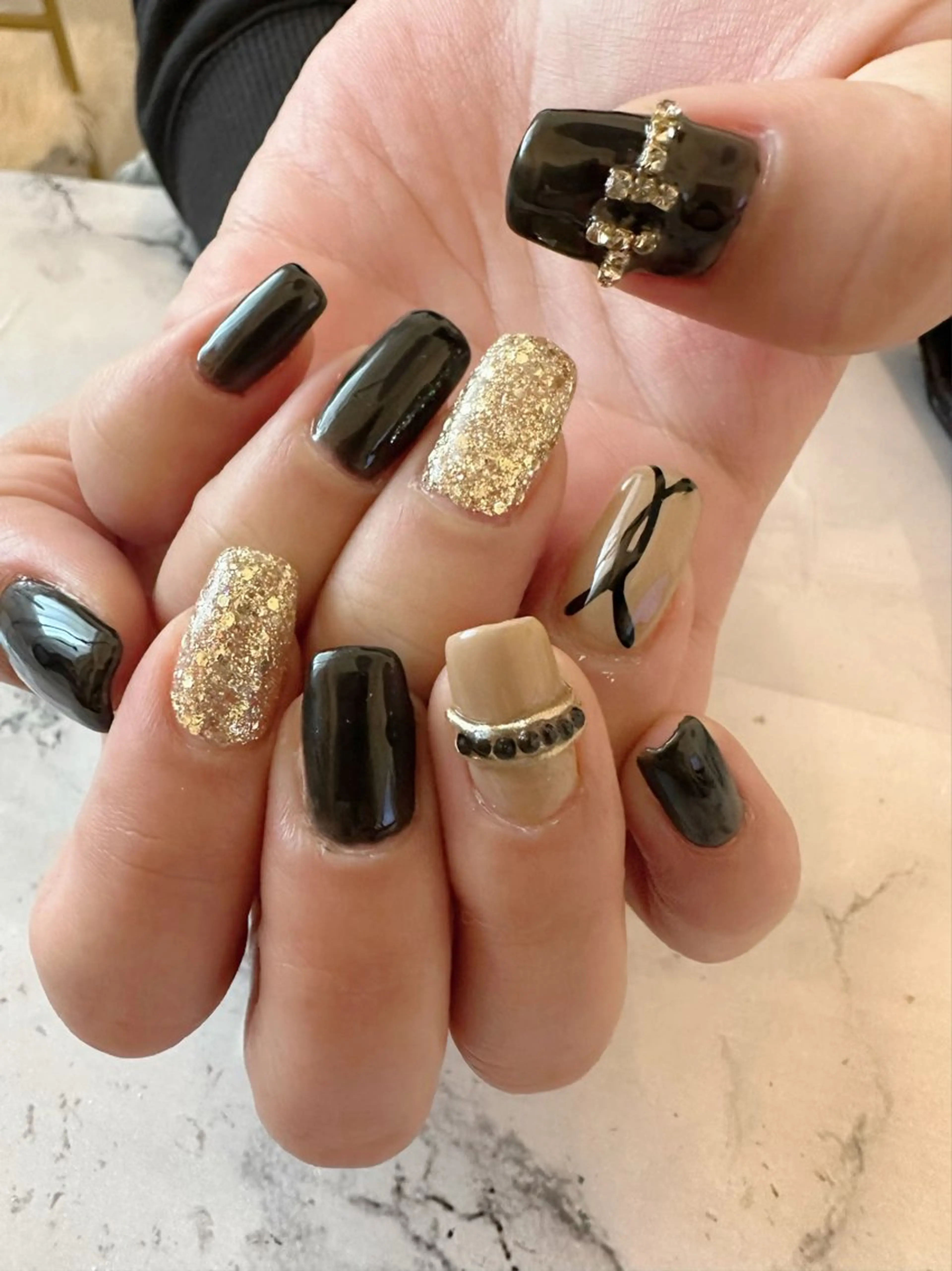 ネイル 新山 聖のネイルデザイン