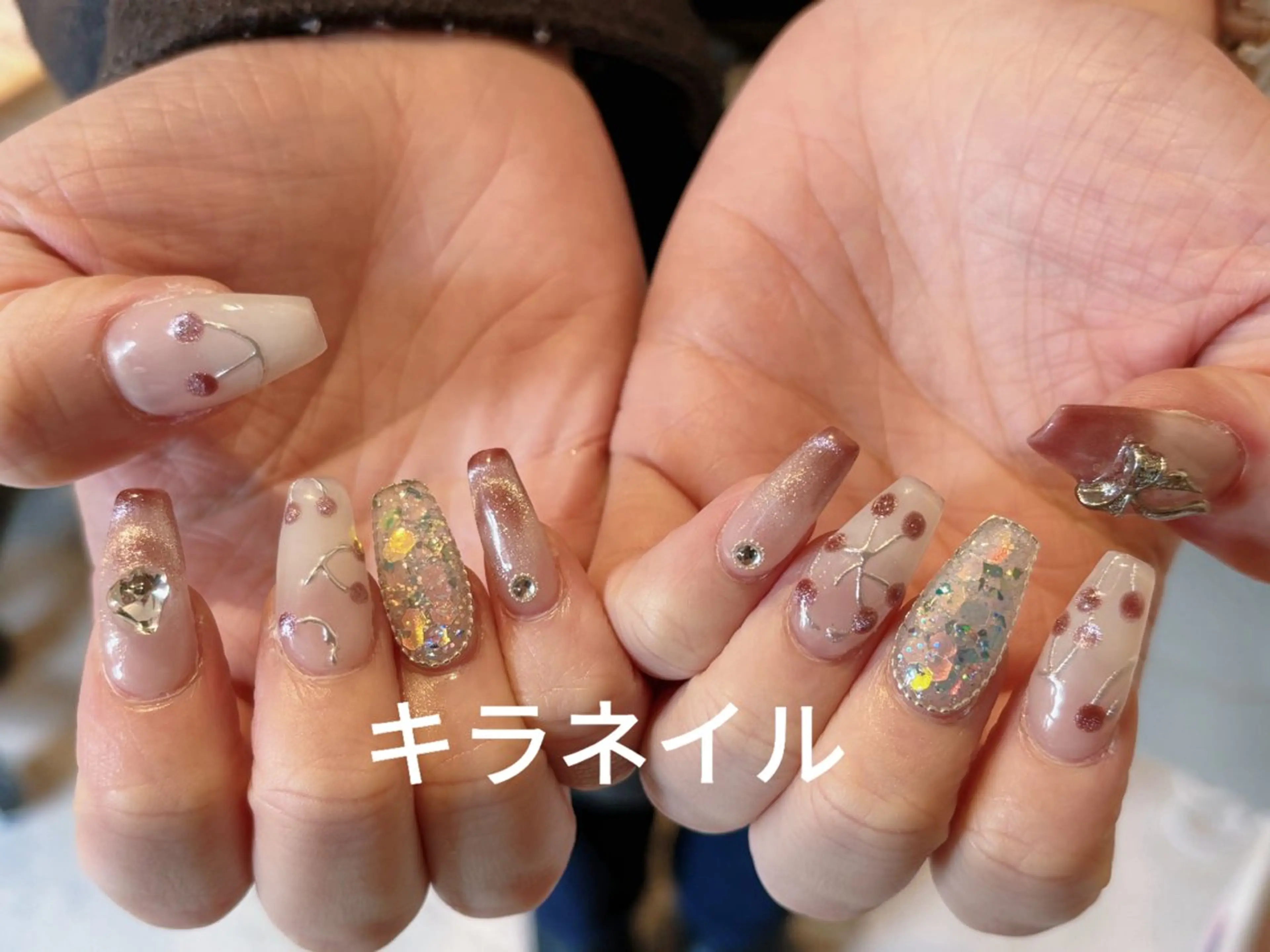 ネイル 💗ココ✨🪞 🎀co coのネイルデザイン