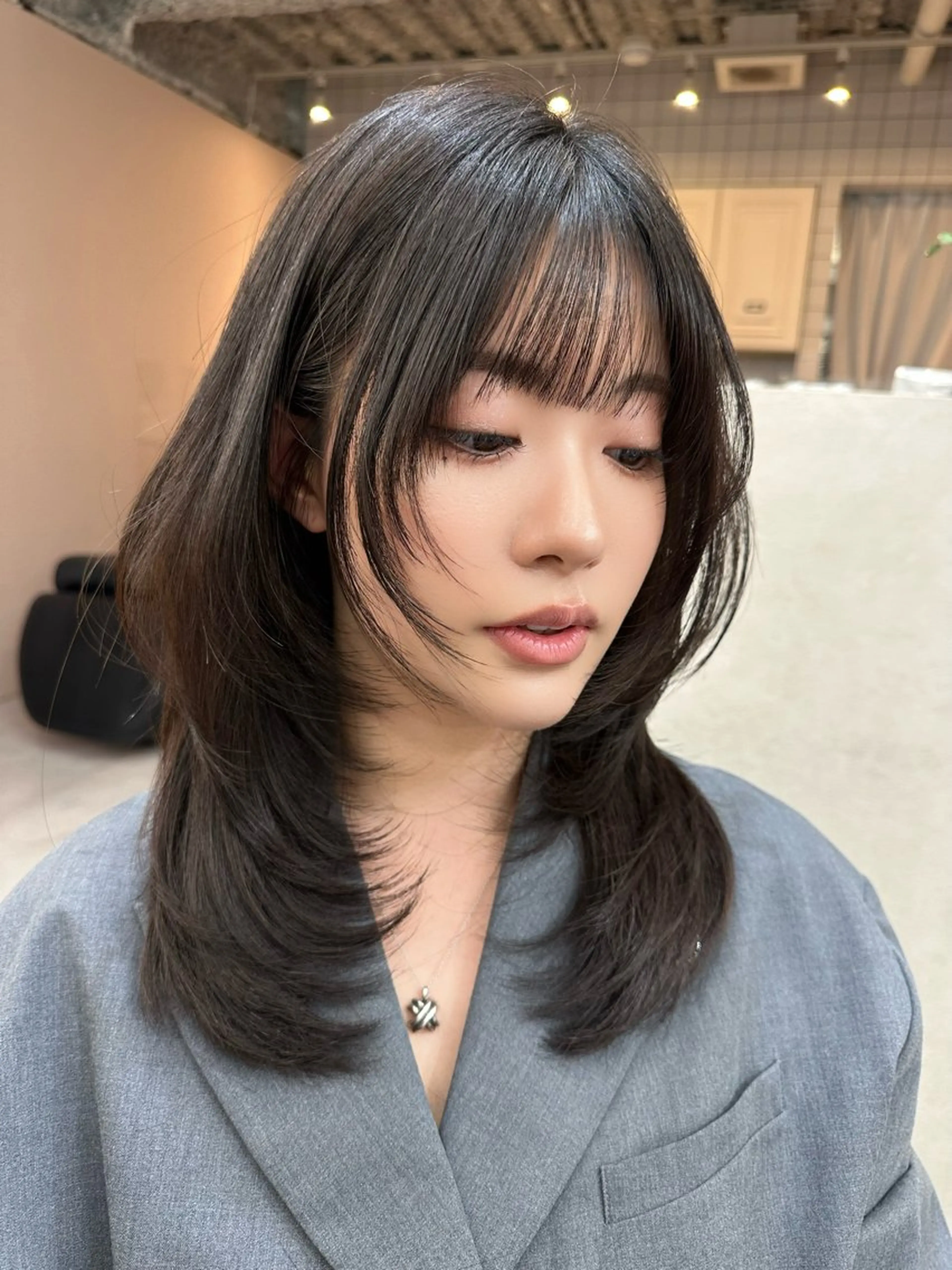 セミロング カラー シールエクステ エクステ 髪質改善 韓国風ヘア レイヤーカット 新宿/韓国風レイヤー エクステ/YUTOのヘアスタイル