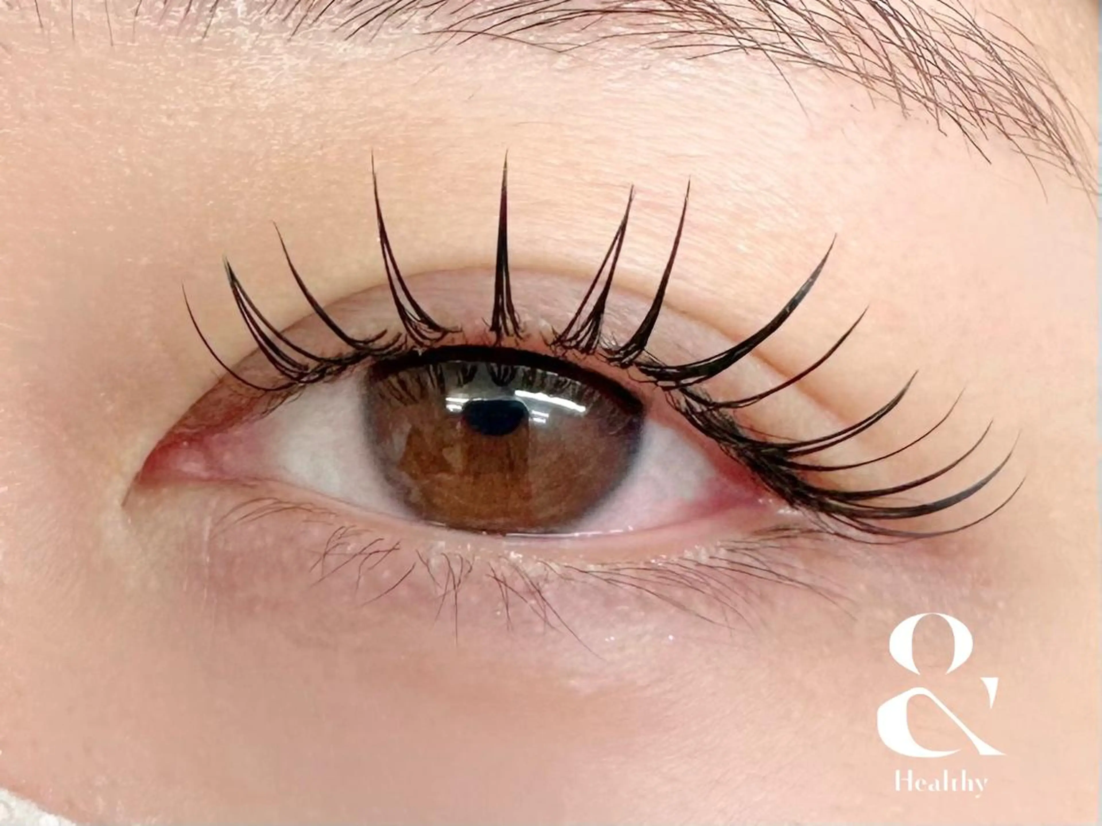 【話題沸騰中👀】エクステ×まつパの新技術💗＆Healthy(アンドヘルシー)♪120本￥9000→￥7980の写真