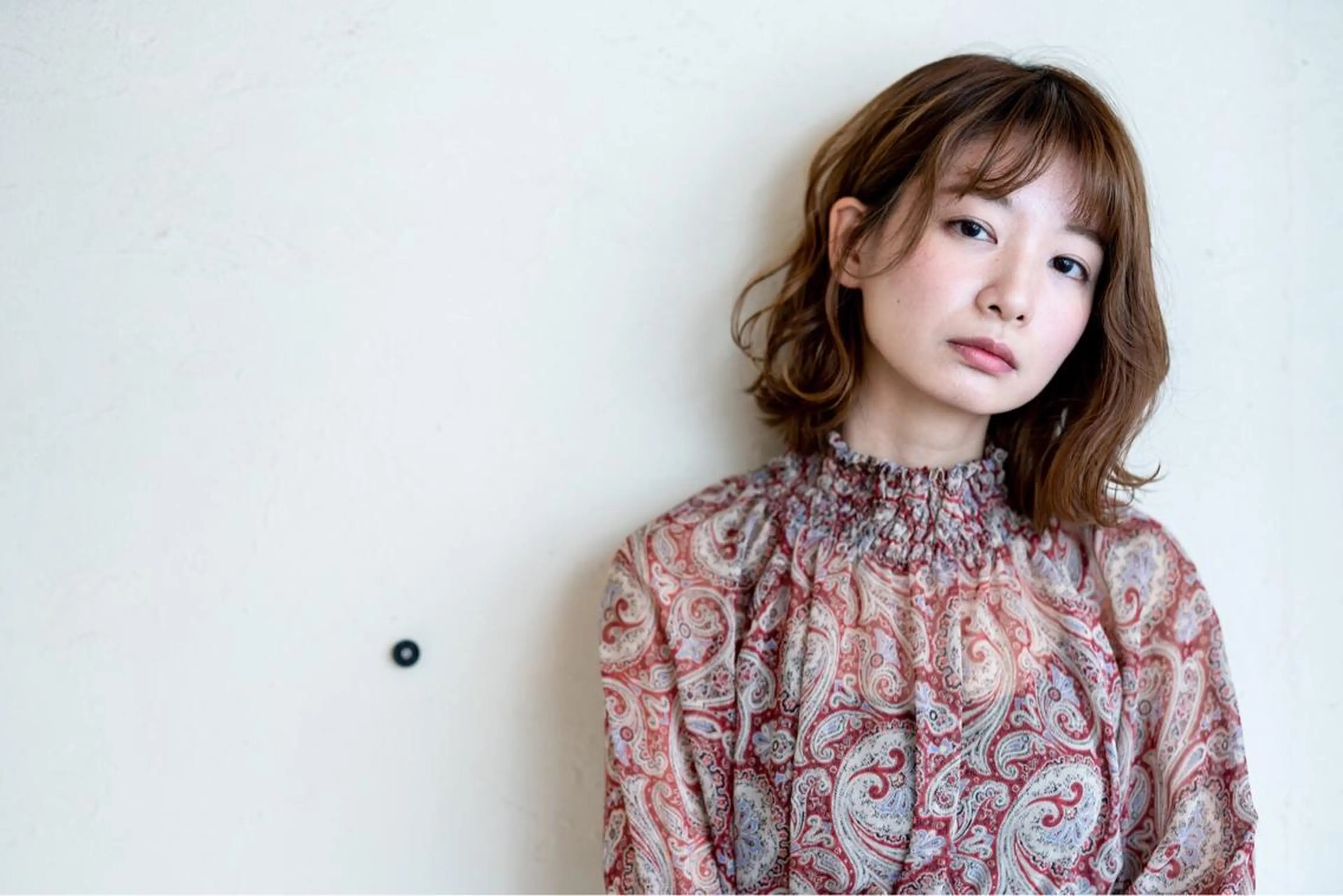 ミディアム カラー パーマ 出村谷 雄太のヘアスタイル