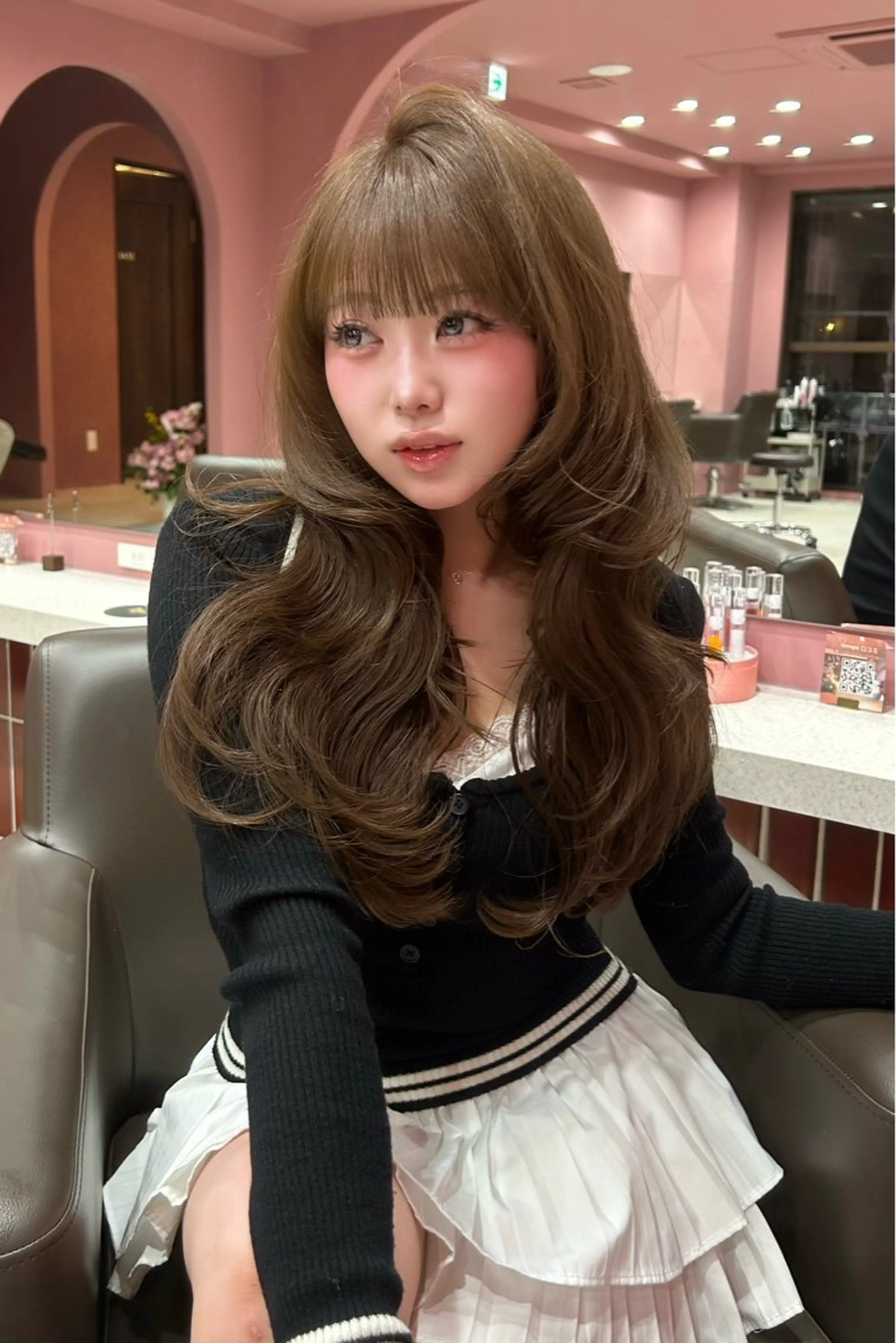 ロング カラー ベージュカラー ブリーチ ダブルカラー ブリーチなしカラー 小顔カット カット ヘアカラー トリートメント 原宿／ワンホンヘア SAAYA🖤のヘアスタイル