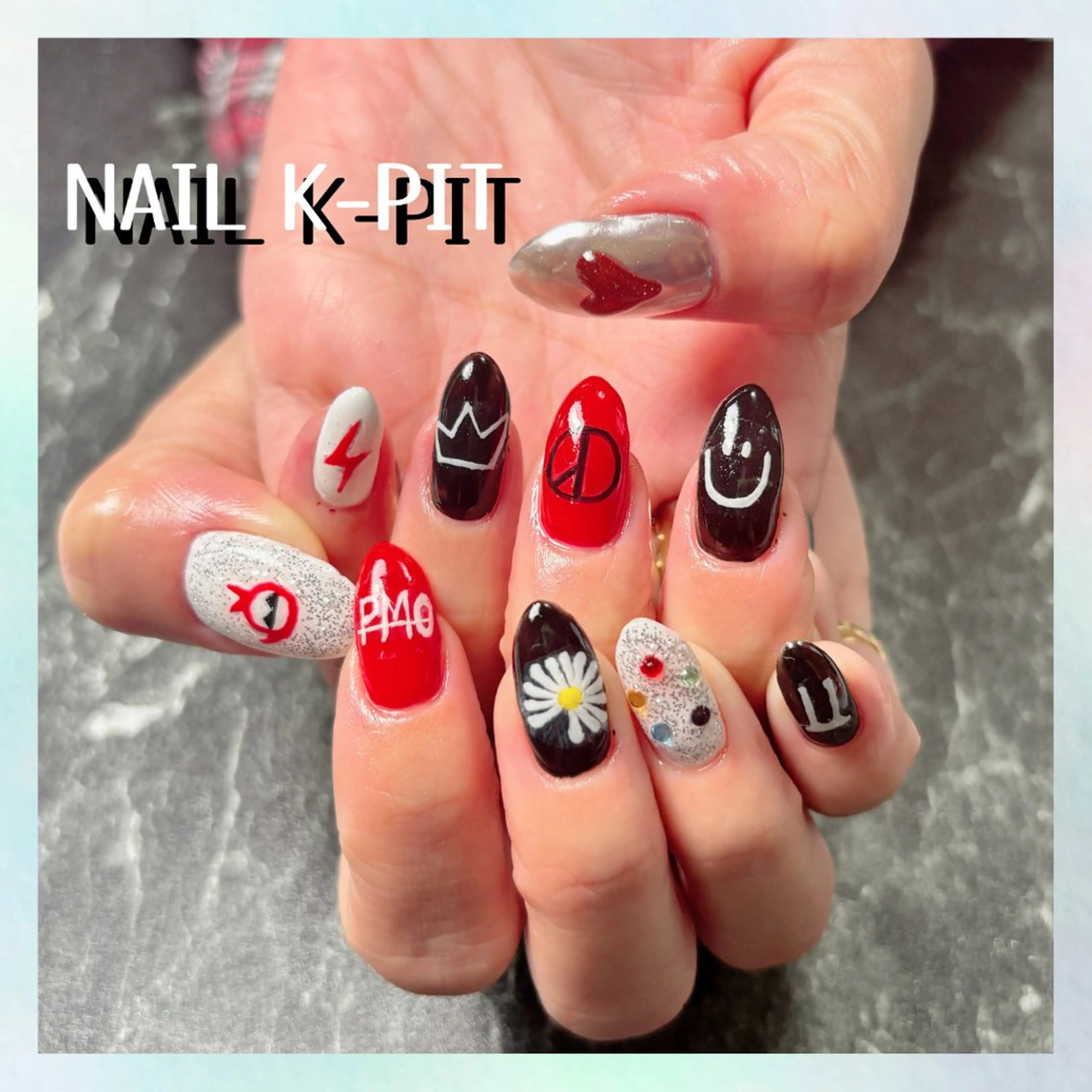 ネイル 赤色 ハンドネイル NAIL K-PIT ネイル ケーピットの眉毛・アイブロウイメージ