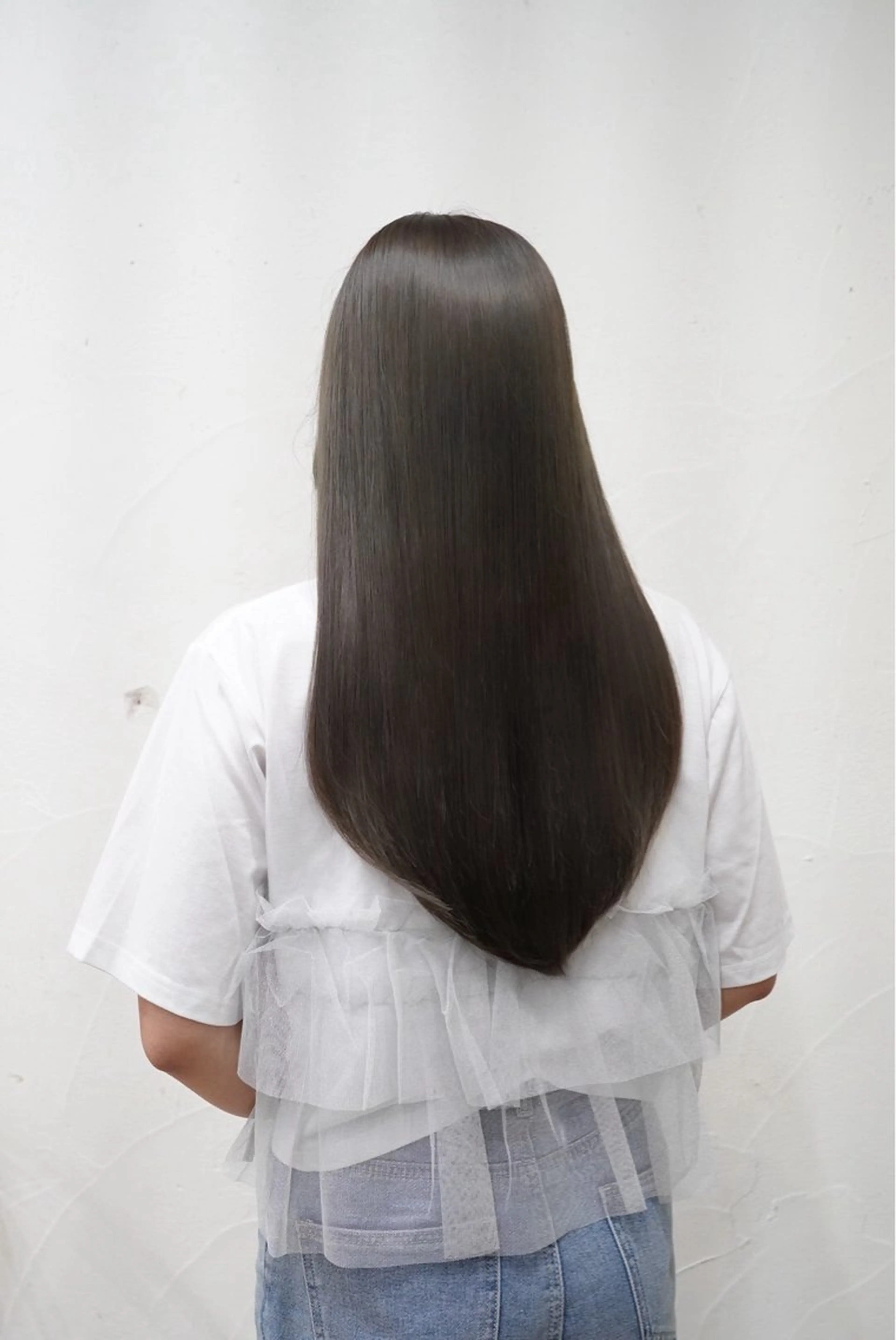 セミロング ヘアカラー トリートメント ALLY 原宿のヘアスタイル