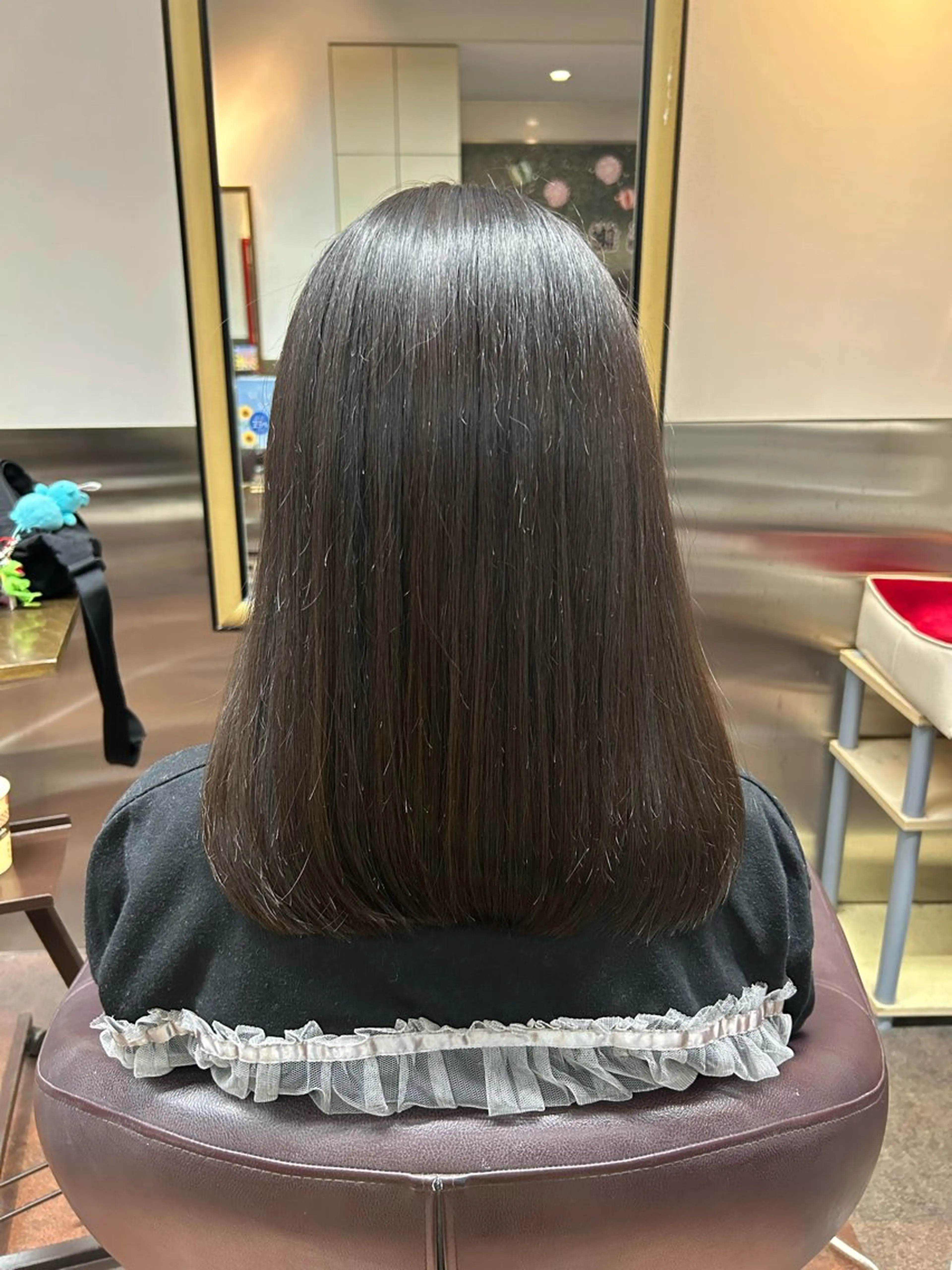 ミディアム 安田 芽生のヘアスタイル