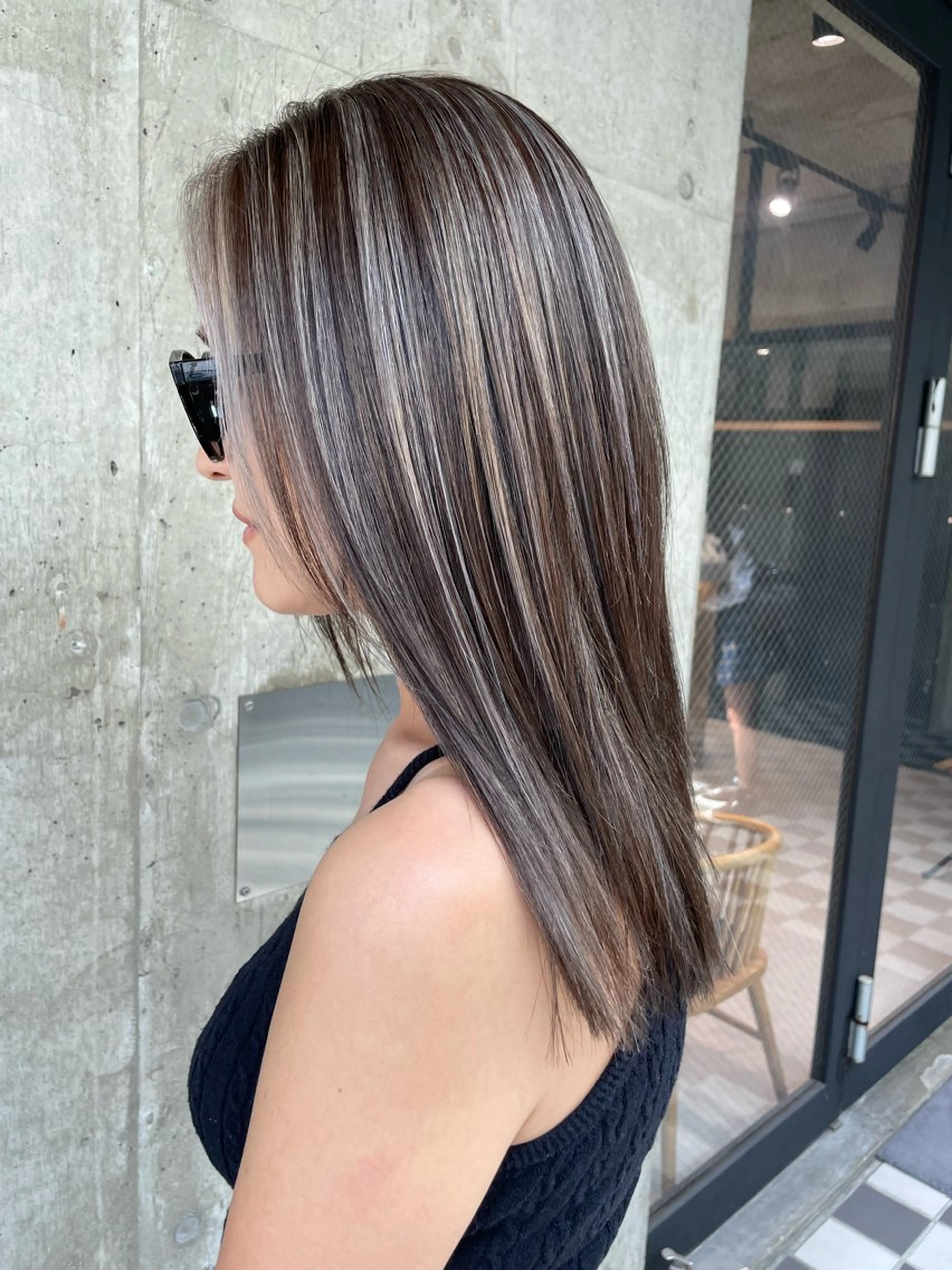 セミロング ハイライト 🫧ハイライトカラー 🫧 𝓜𝓘𝓤のヘアスタイル