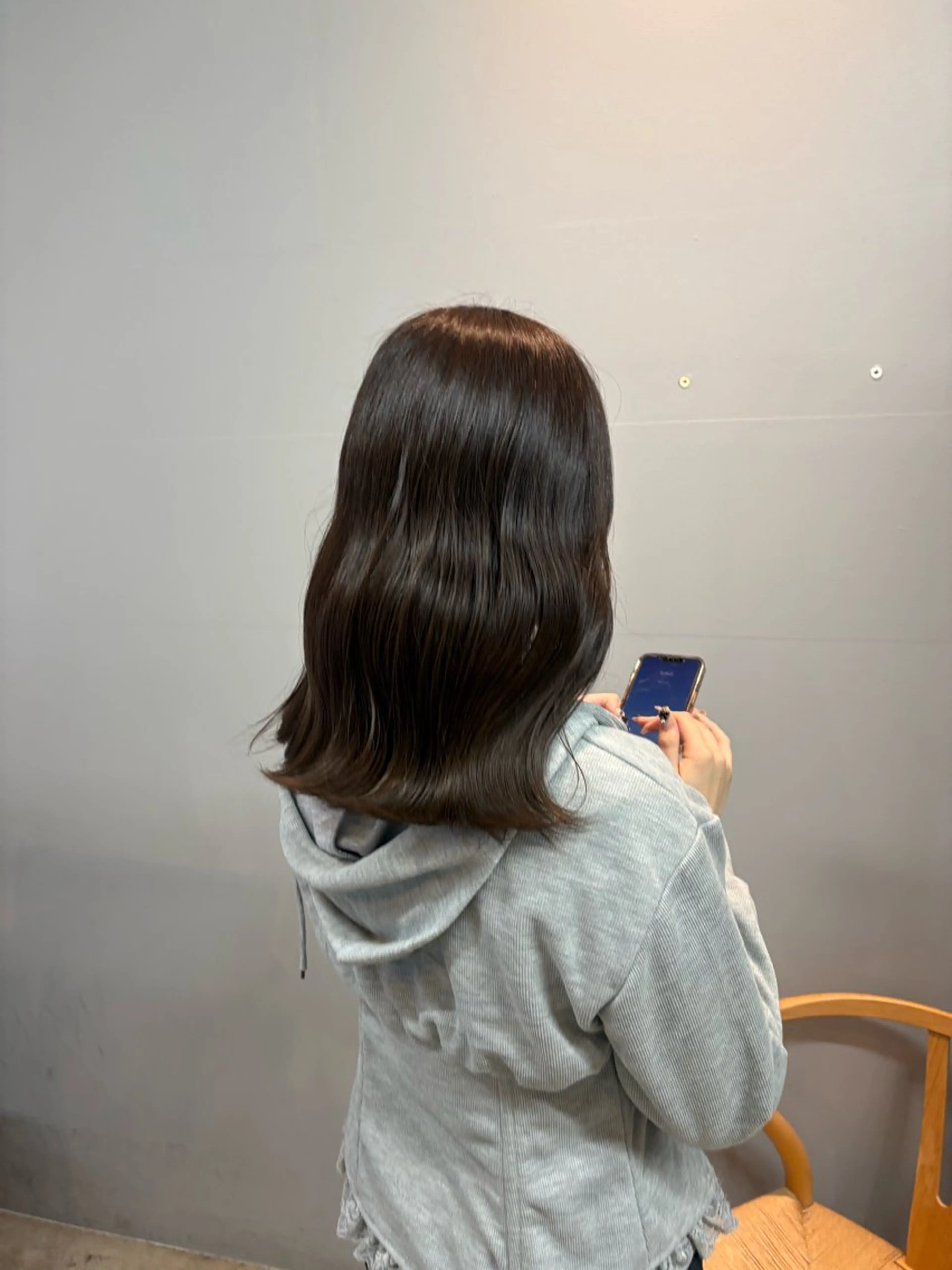 ミディアム カラー ヘアカラー トリートメント 坂 美来乃のヘアスタイル