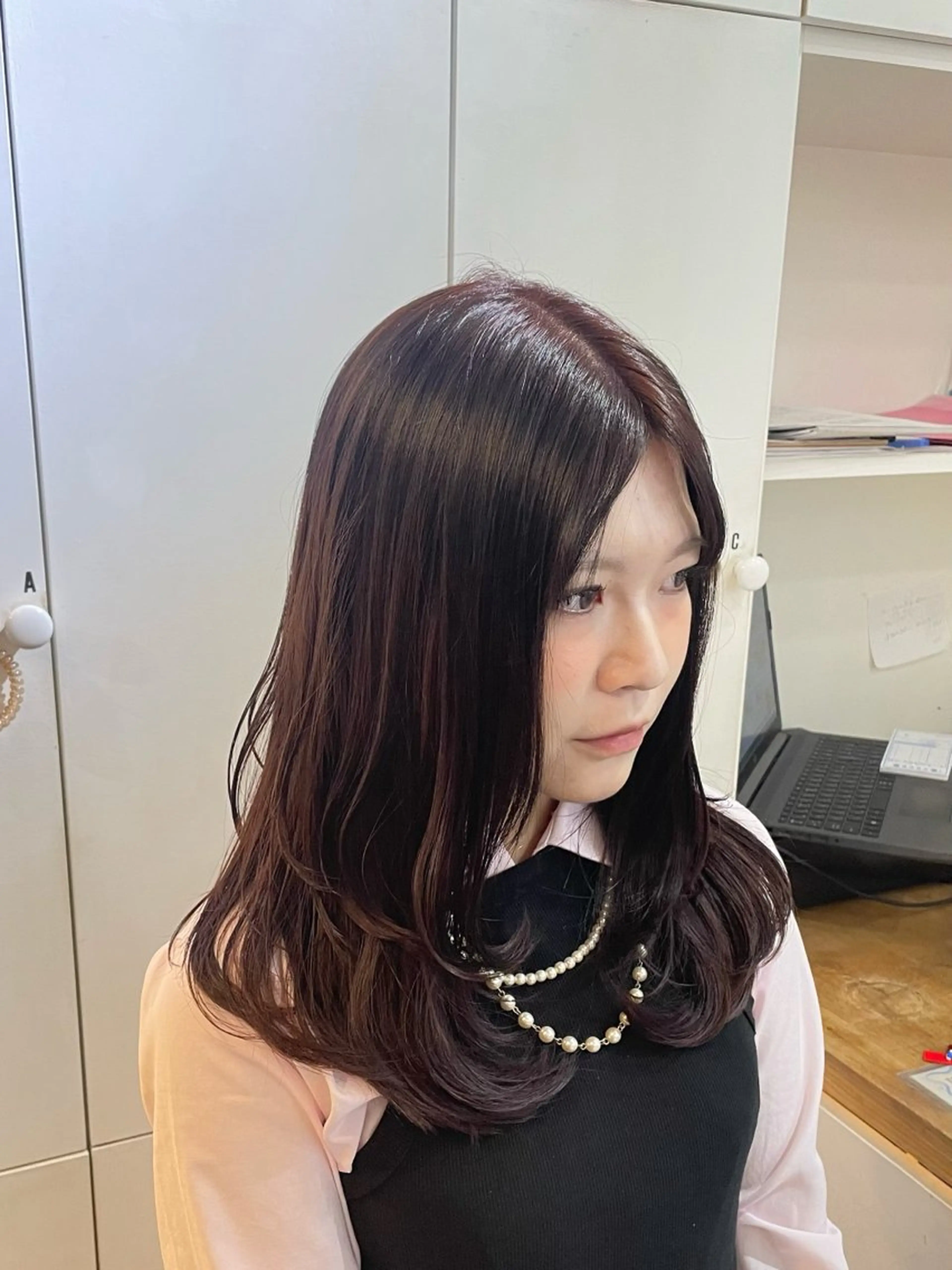 セミロング 野上 こころのヘアスタイル