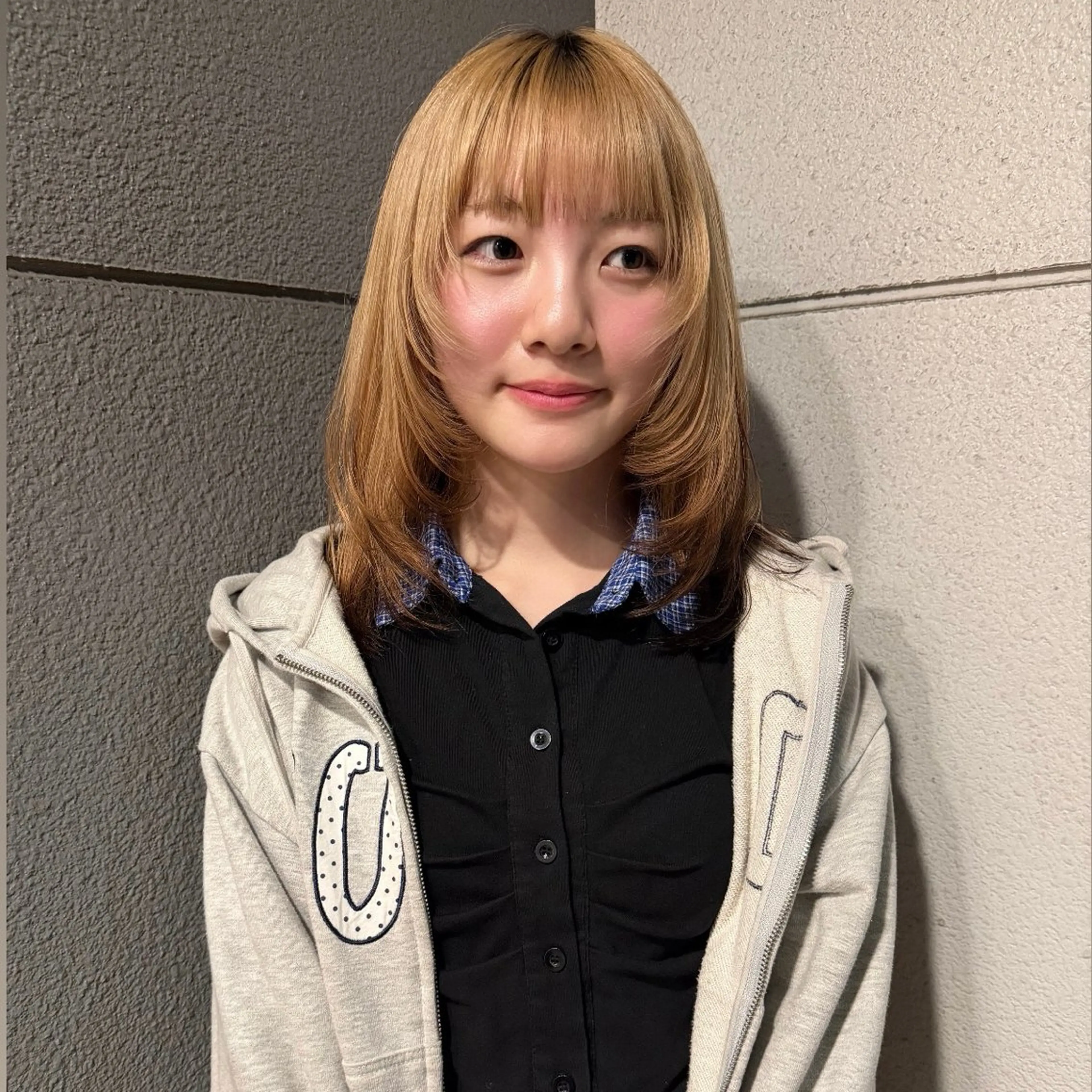 ミディアム にこ /iciのヘアスタイル
