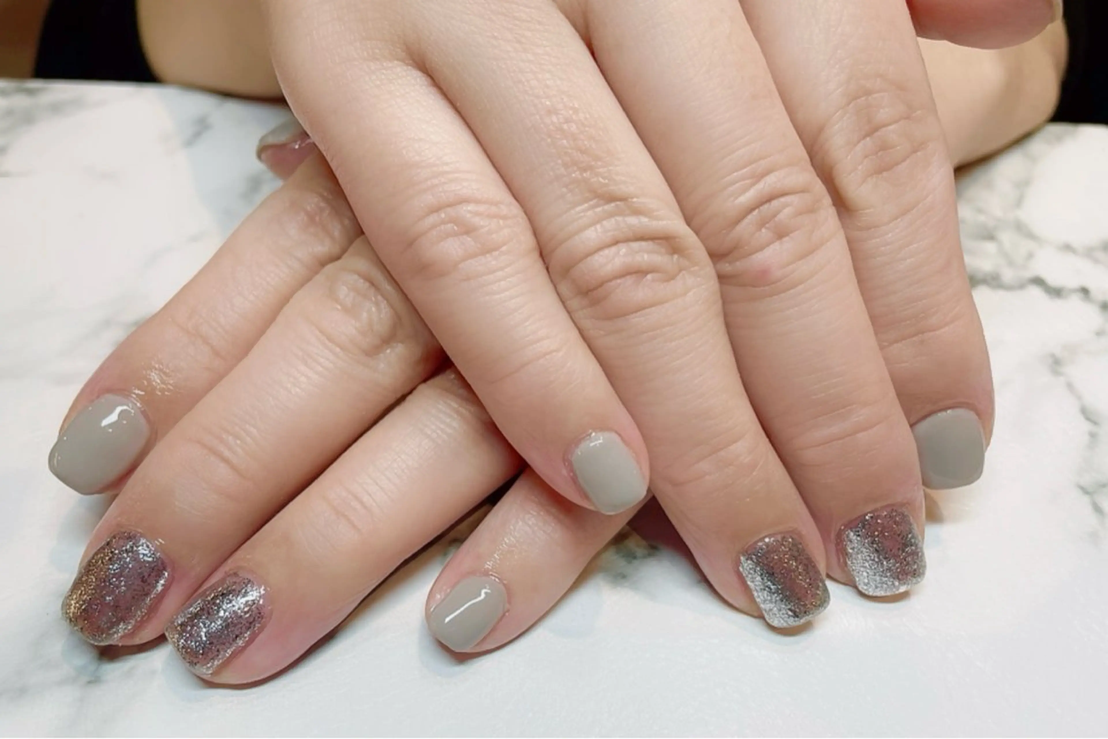 ネイル グラデーション ラメ(グリッター) ラメグラデーション ワンカラーネイル ハンドネイル k yuukiのネイルデザイン